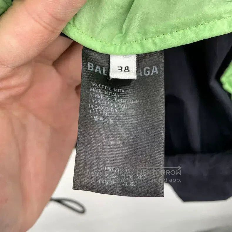 Balenciaga Balenciaga Patchwork letter windbreaker Size XS / US 0-2 / IT 36-38 - 4 Thumbnail
