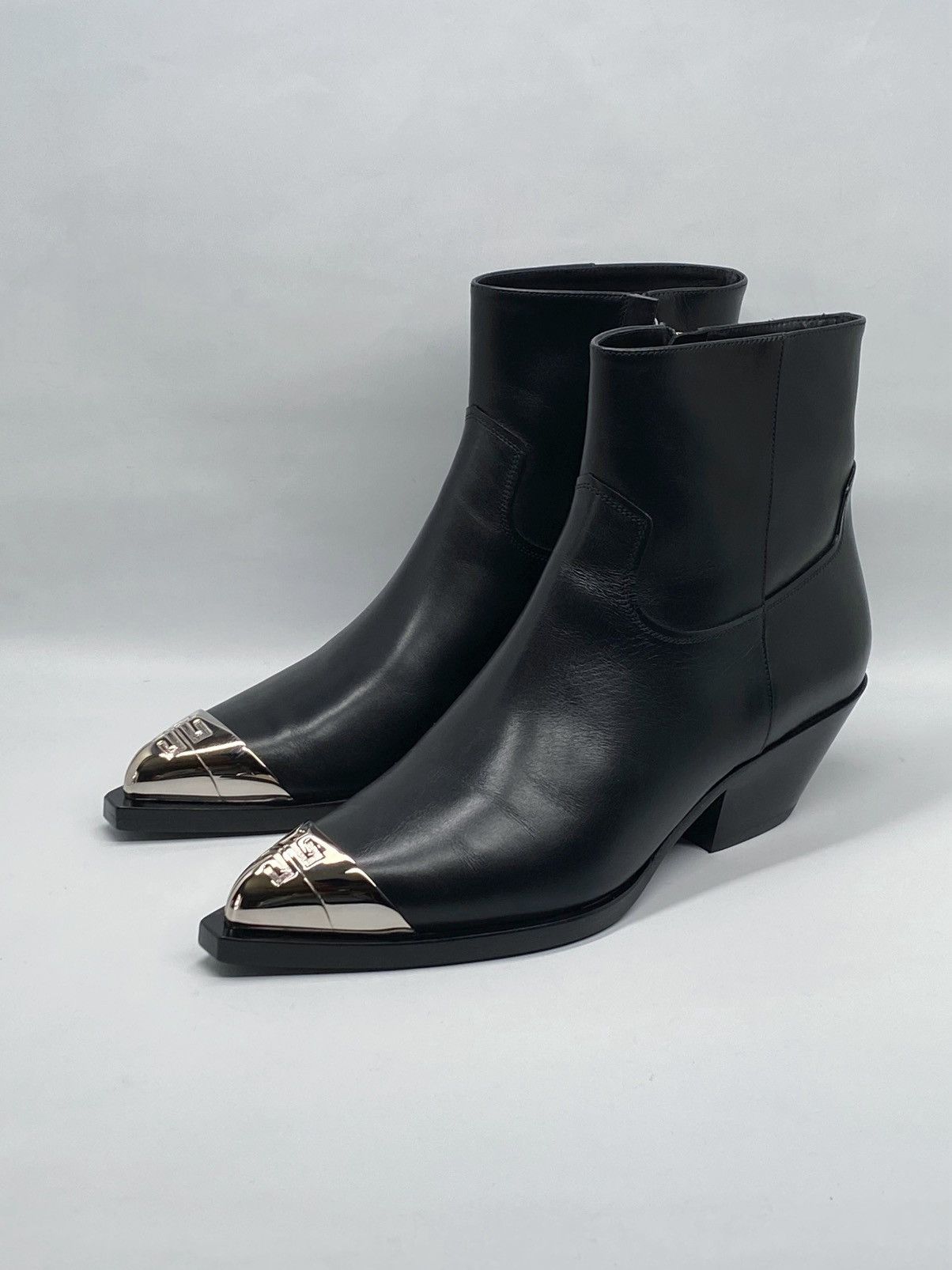 Givenchy Givenchy Calfskin 4G Metal-Toe Western Booties size 38 Size US 8 / IT 38 - 7 Thumbnail