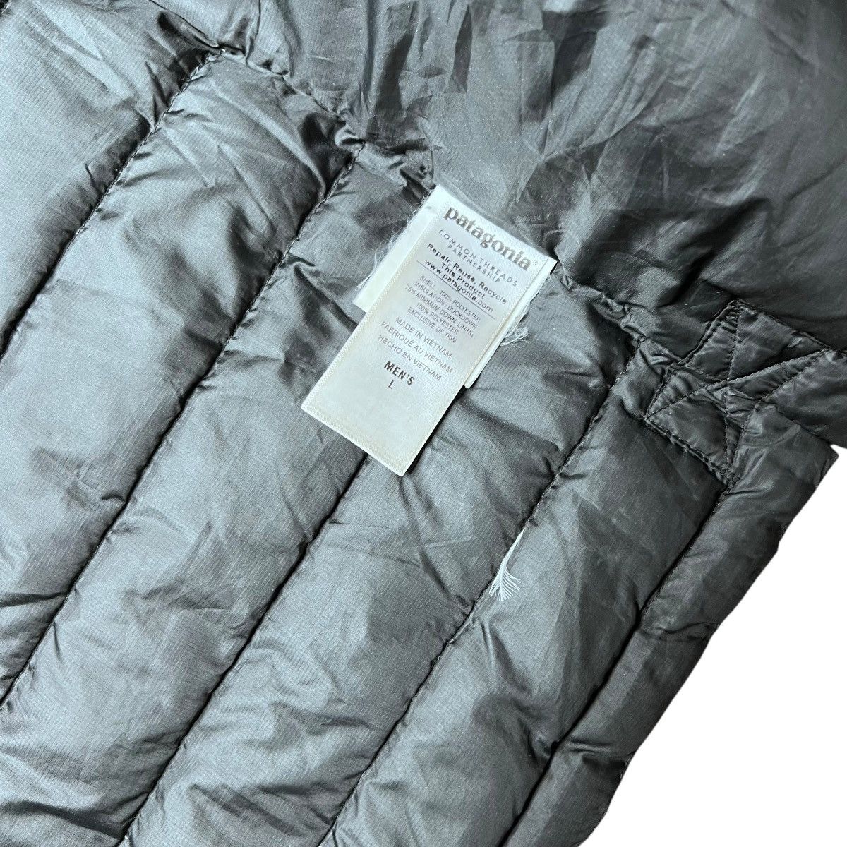 Patagonia × Vintage 2015 Patagonia Black Down Zip Up Style 28387 Puffer Jacket Size US L / EU 52-54 / 3 - 4 Thumbnail