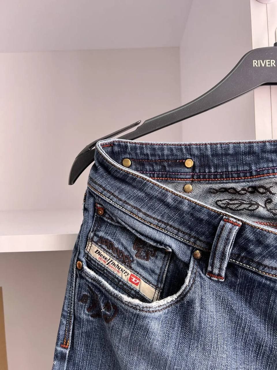 Designer × Diesel × Vintage RARE Y2K Criminal Bandit Embroidered Tattoo Denim Jeans Size US 32 / EU 48 - 5 Thumbnail