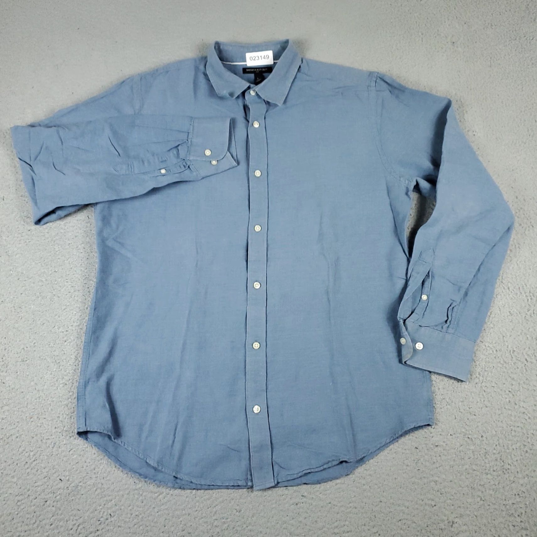 Banana Republic Banana Republic Shirt Mens Large Blue Casual Button Up Long Sleeve Cotton Woven Regular Button-Up Casual Business Formal Wedding Workwear 90s? Size US L / EU 52-54 / 3 - 2 Thumbnail