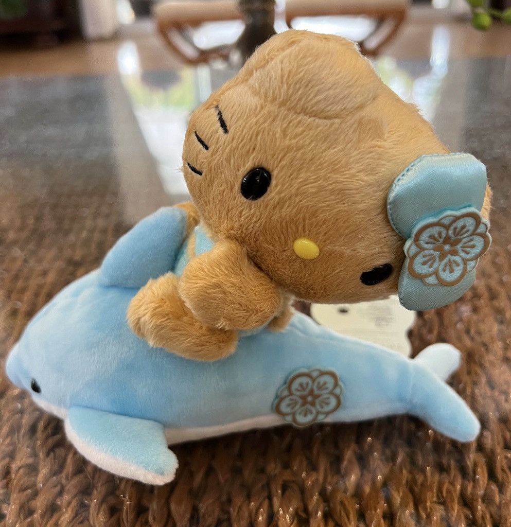 The Kahala Hotel & Resort HGC Hello Kitty Dolphin