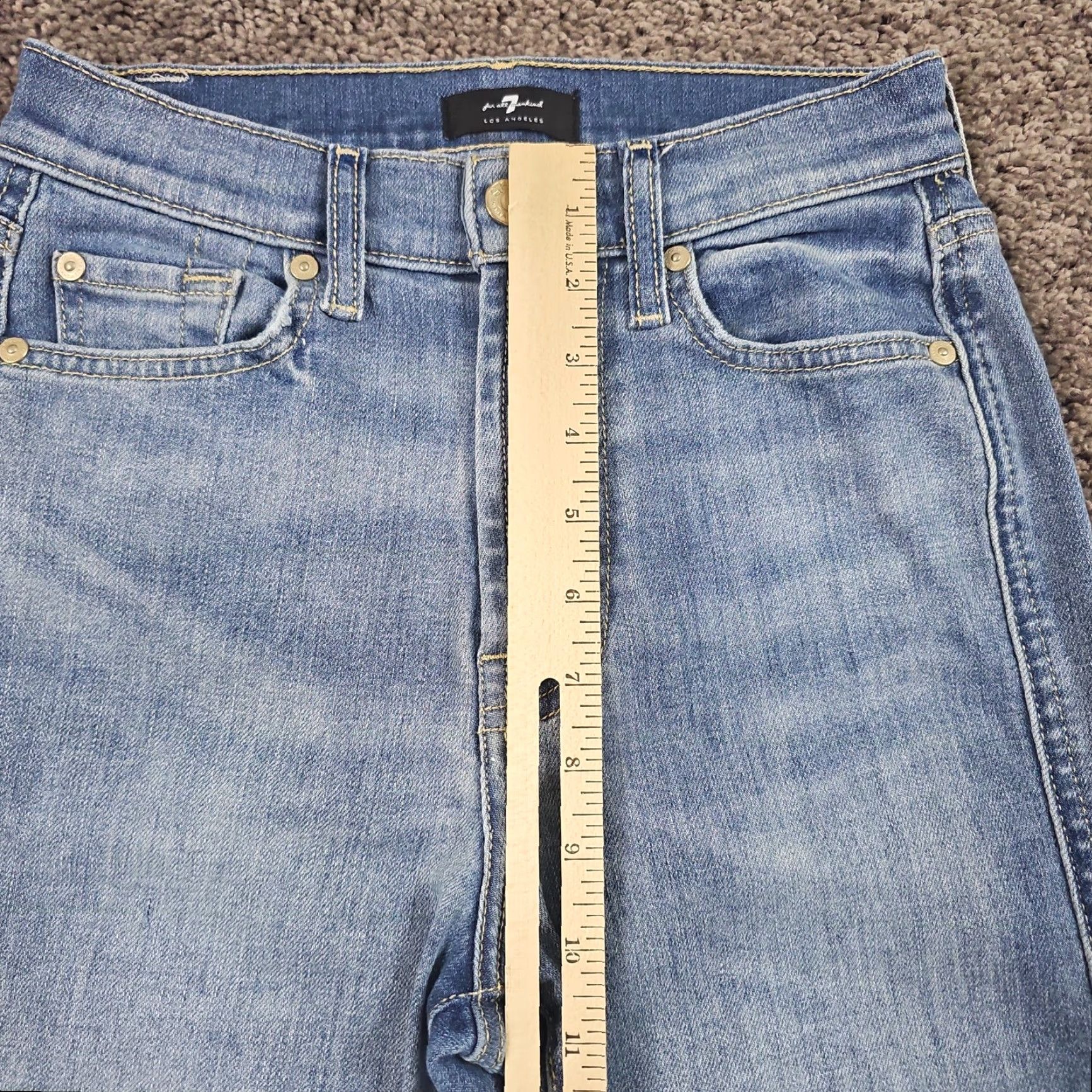 7 For All Mankind 7 For All Mankind Jeans Womens 24 Cropped Straight Light Wash High Rise 23x26 Blue Denim Cotton Spandex Jeans Womens 24 Crop Straight High Rise Size 42" / US 20 - 4 Thumbnail