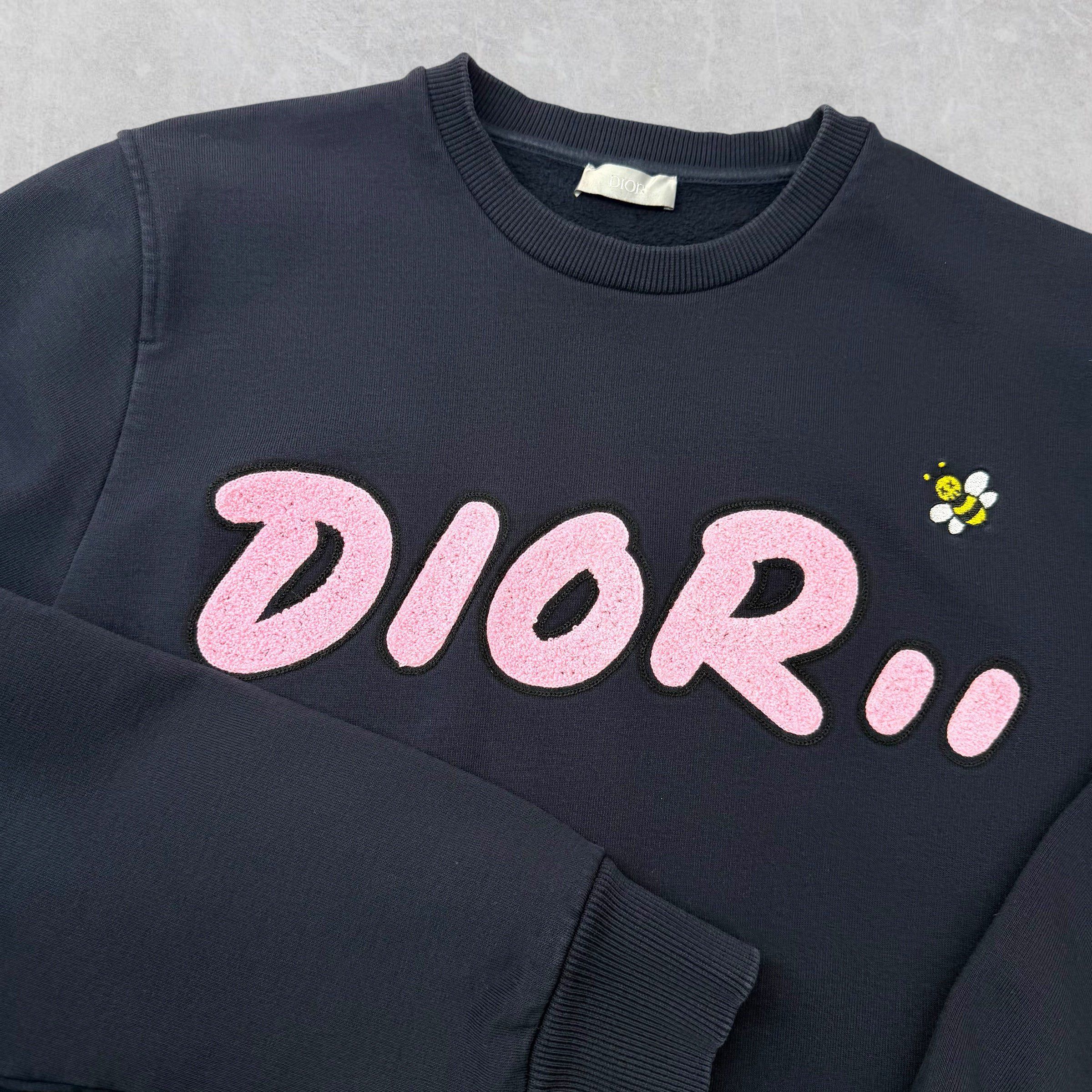 Dior Dior x Kaws Pink Bee Logo Sweatshirt Navy L Size US L / EU 52-54 / 3 - 2 Thumbnail