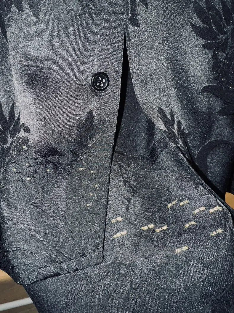Saint Laurent Paris Saint Laurent Paris size 39 Floral Embroidered Silk Shirt Size US M / EU 48-50 / 2 - 3 Thumbnail