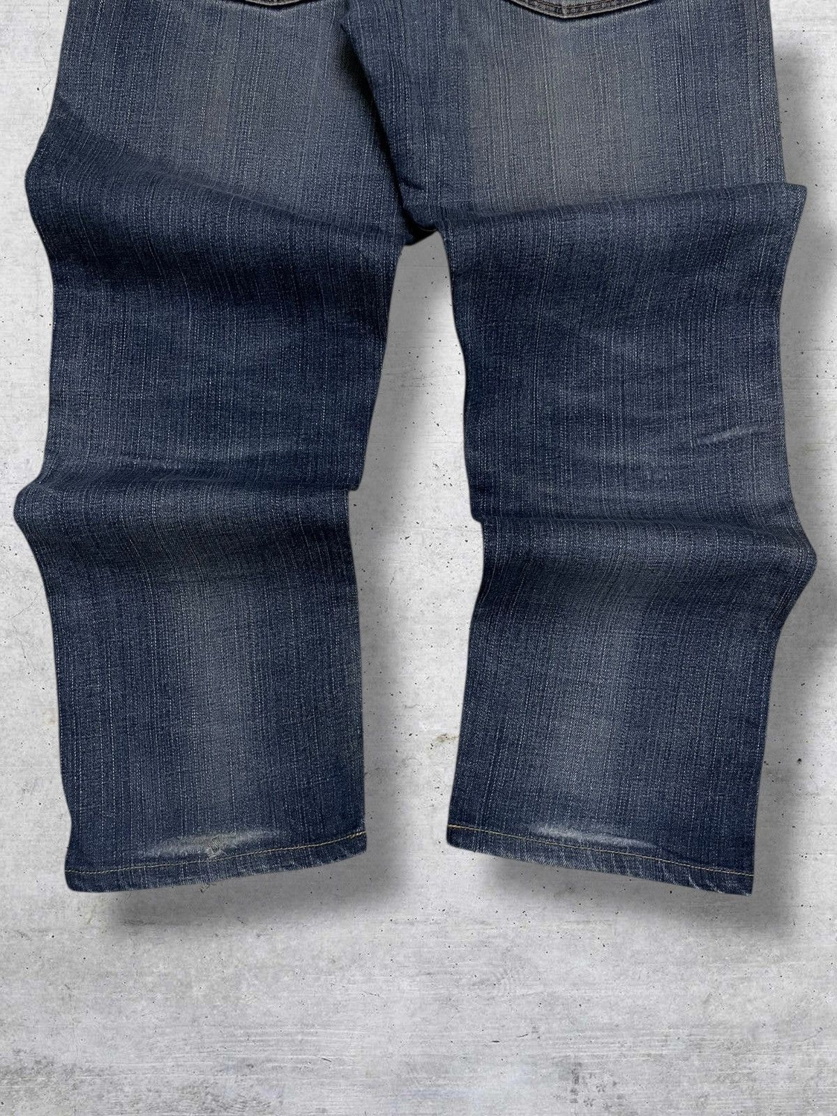 Levi's Vintage Clothing VINTAGE 705 LEVIS USA DESIGNER 90S RIPPED OLD BLUEWASH DENIM Size US 33 - 11 Thumbnail