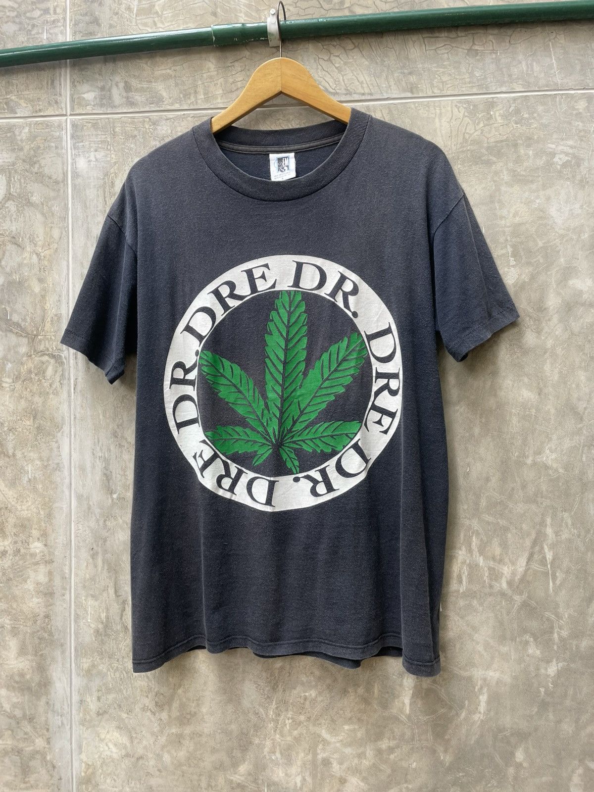 Band Tees Vintage DR. DRE hip hop rap band tee shirt size L Size US L / EU 52-54 / 3 - 1 Thumbnail