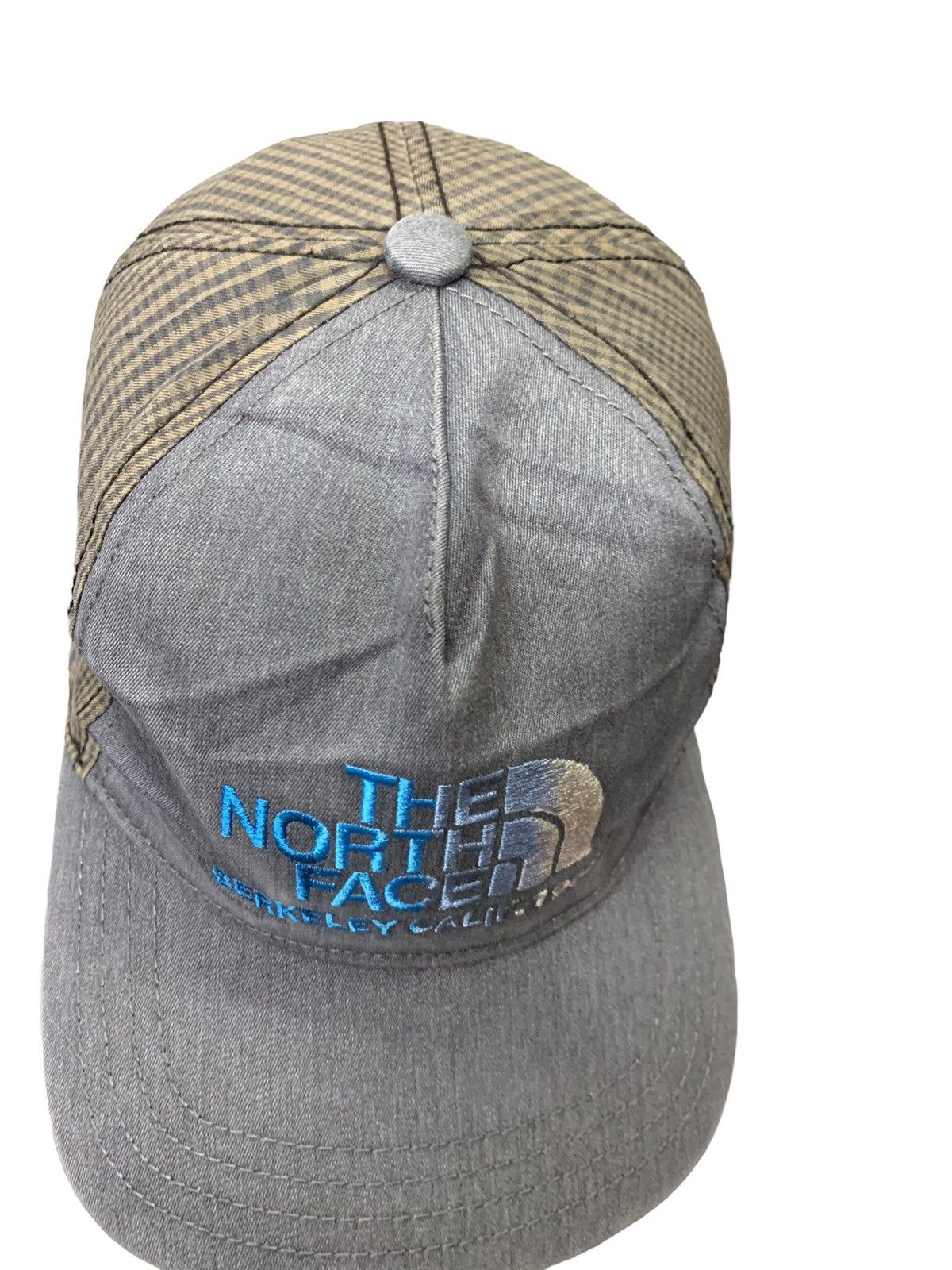 The north face trucker Hat one size