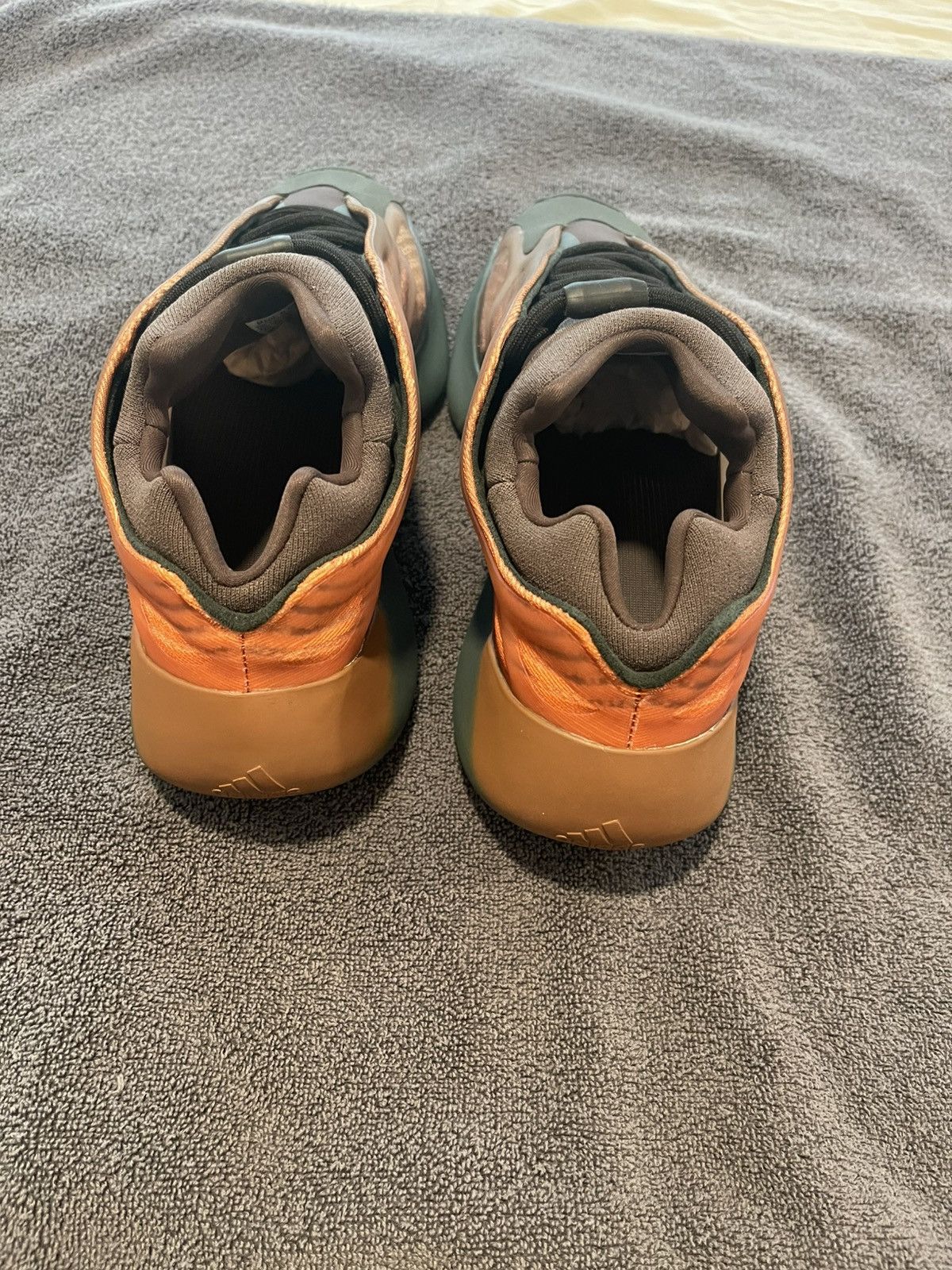 Adidas Yeezy 700 Size US 12.5 / EU 45-46 - 5 Thumbnail
