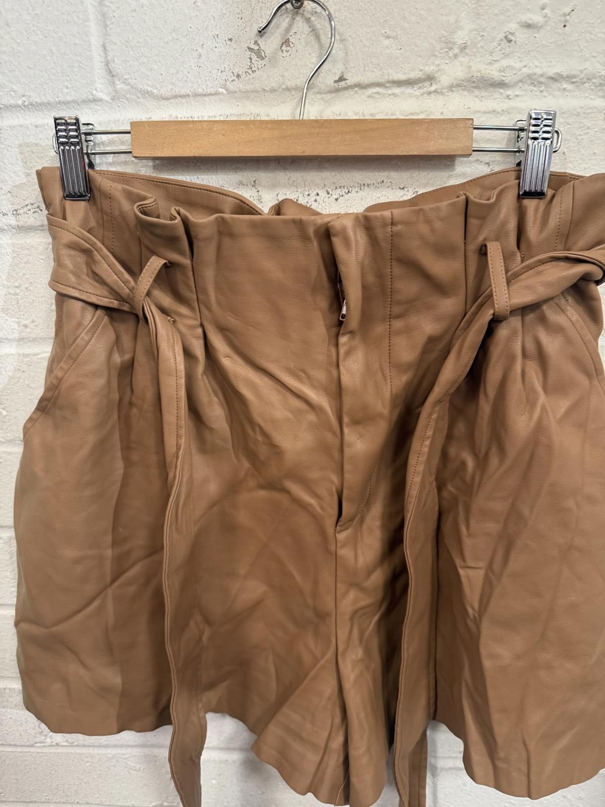 Zara Zara Women's High Waist Faux Leather Shorts Size 32" / US 10 / IT 46 - 1 Thumbnail