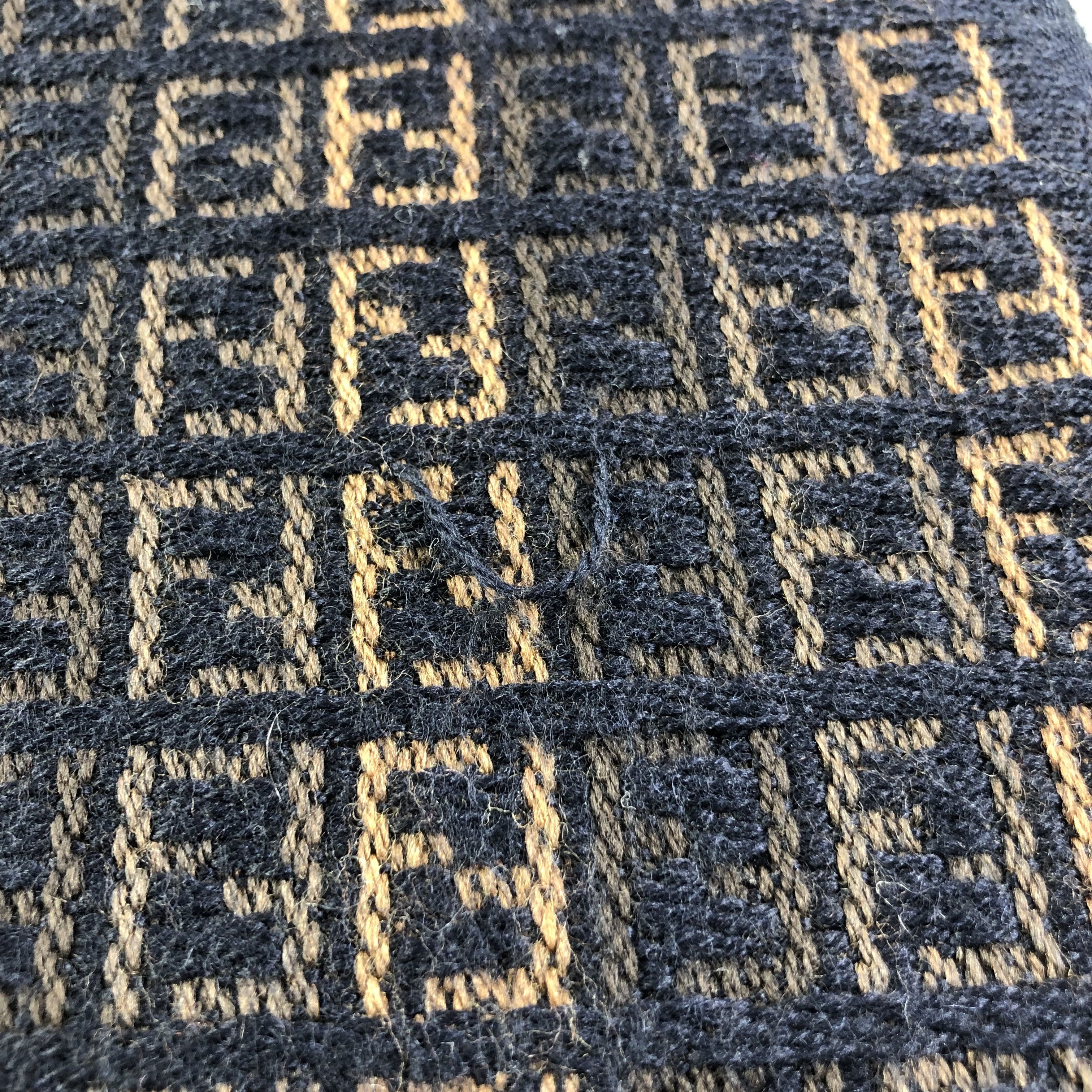 Vintage Fendi FF Monogram Wool Scarf Muffler V1187 Size ONE SIZE - 12 Thumbnail