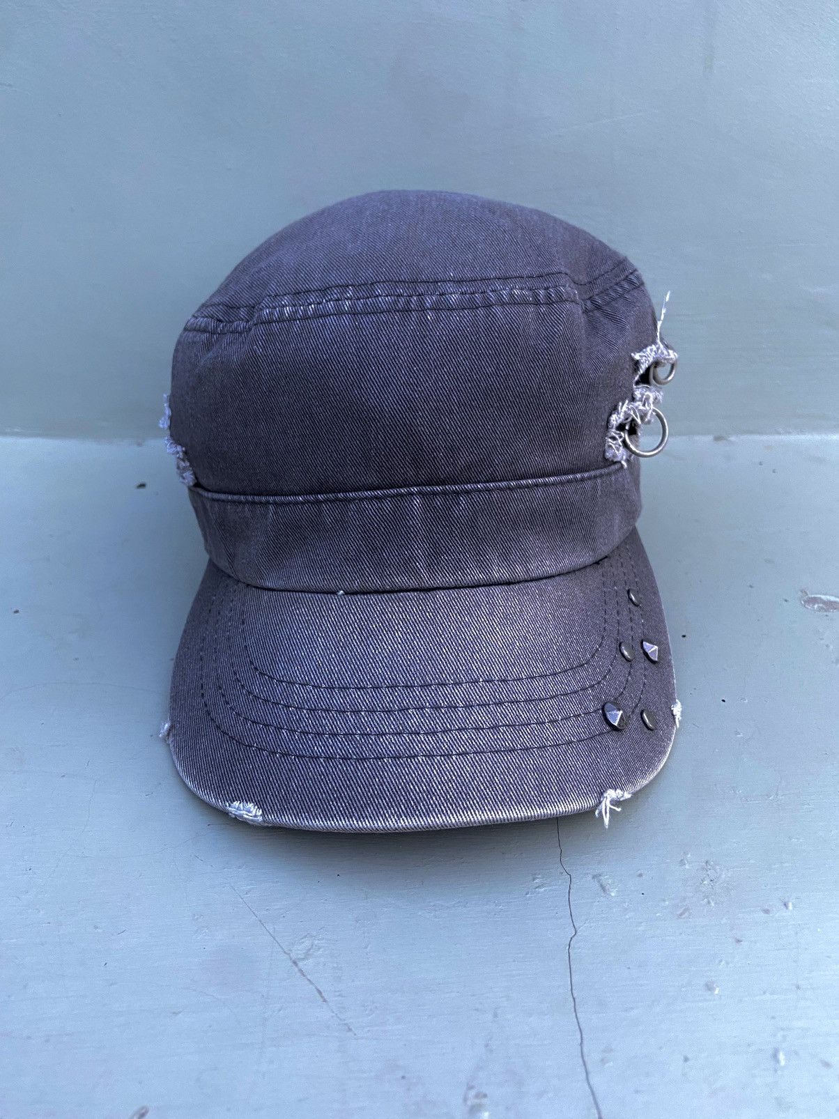 If Six Was Nine 2000s ditsetressed button studded patrol hat Size ONE SIZE - 3 Thumbnail