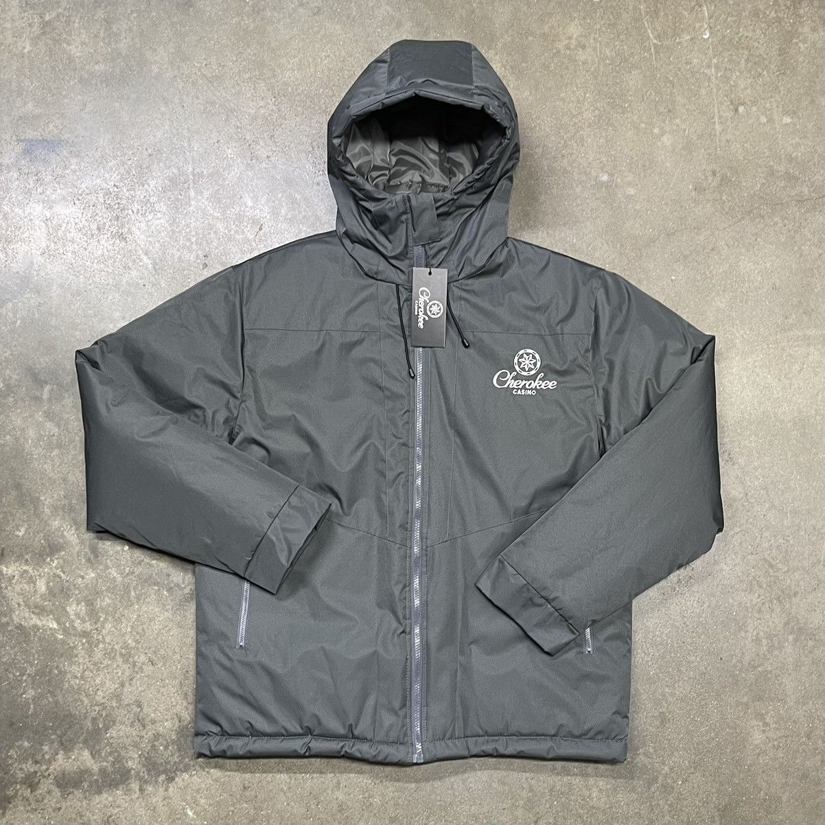 Cherokee Cherokee Casino Grey Puffer Jacket Quilted Hooded NWT Size US L / EU 52-54 / 3 - 1 Thumbnail