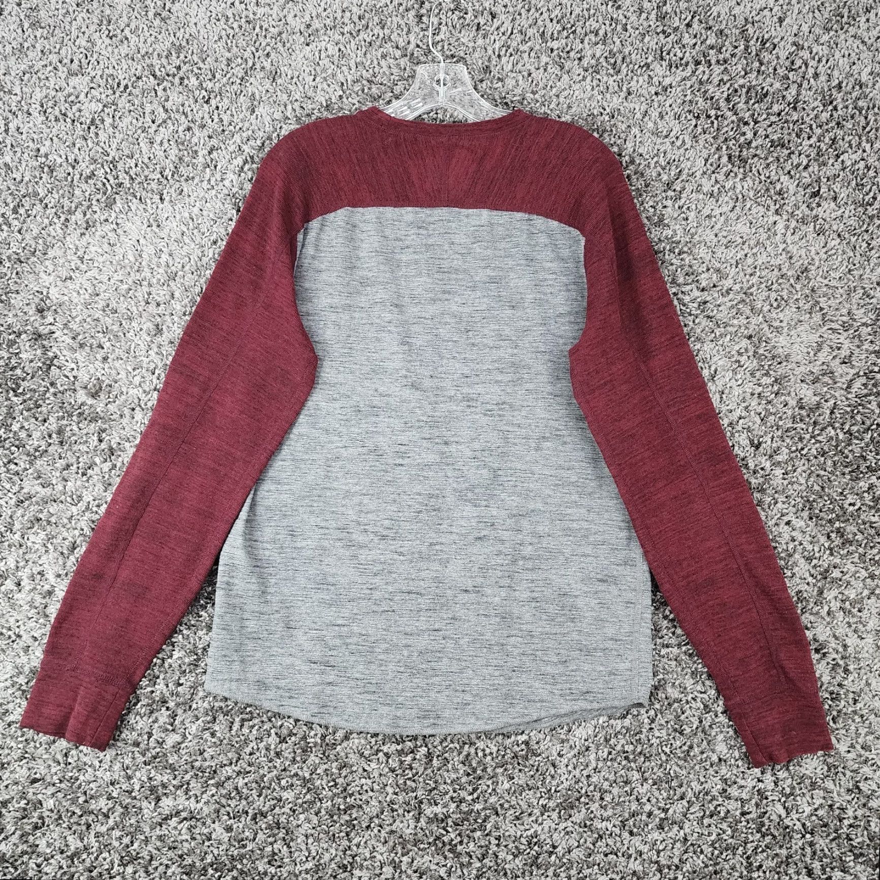 American Eagle Outfitters American Eagle Mens Shirt Long Sleeve Tee Size M Heathered Gray Red Mens Size US M / EU 48-50 / 2 - 5 Thumbnail