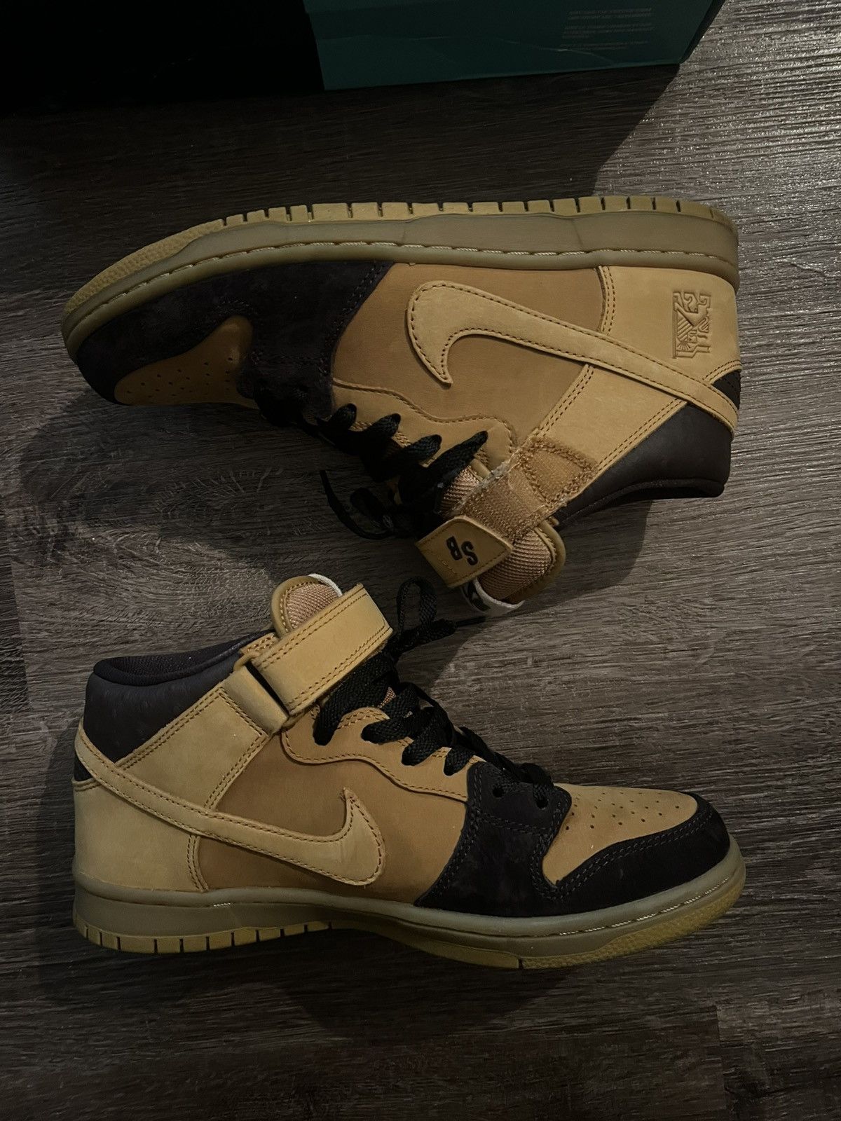 Nike Nike SB Lewis Marnell Dunk Mid Size US 8.5 / EU 41-42 - 2 Thumbnail