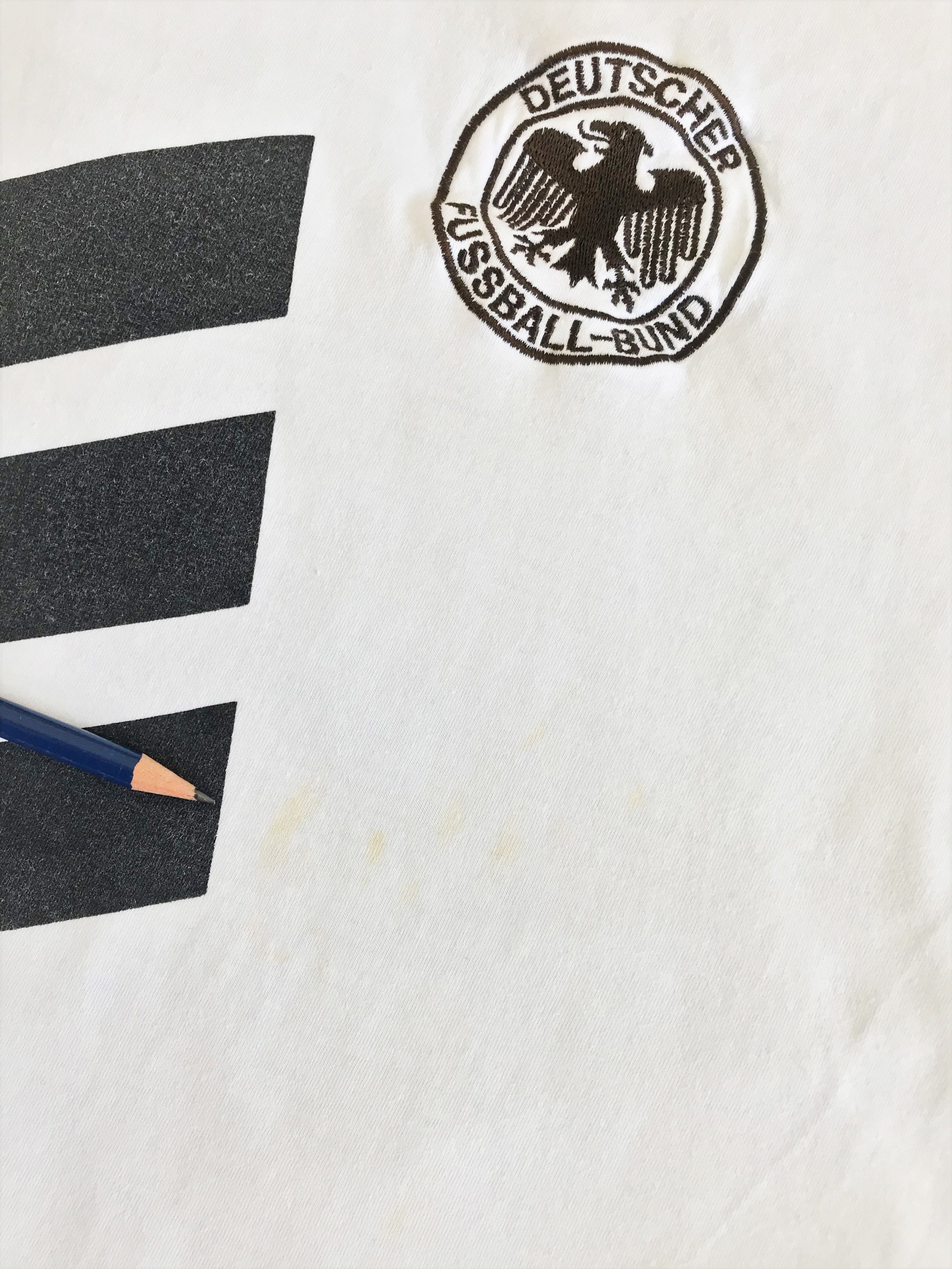 Adidas Vintage 1996 ADIDAS Germany t shirt Jersey Football Retro Size US L / EU 52-54 / 3 - 8 Thumbnail