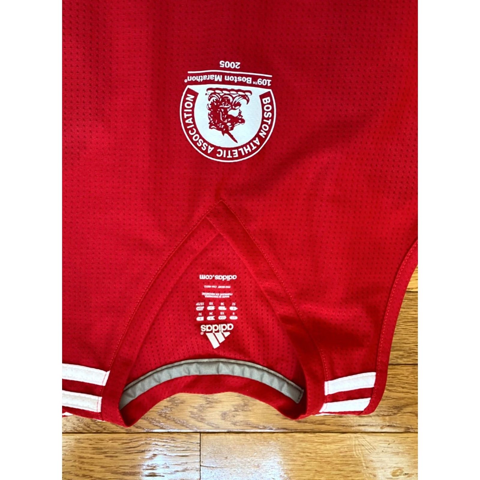 Adidas Adidas Boston Marathon 2005 Singlet EUC Size XS Women’s Tank Jersey Size XS / US 0-2 / IT 36-38 - 3 Thumbnail