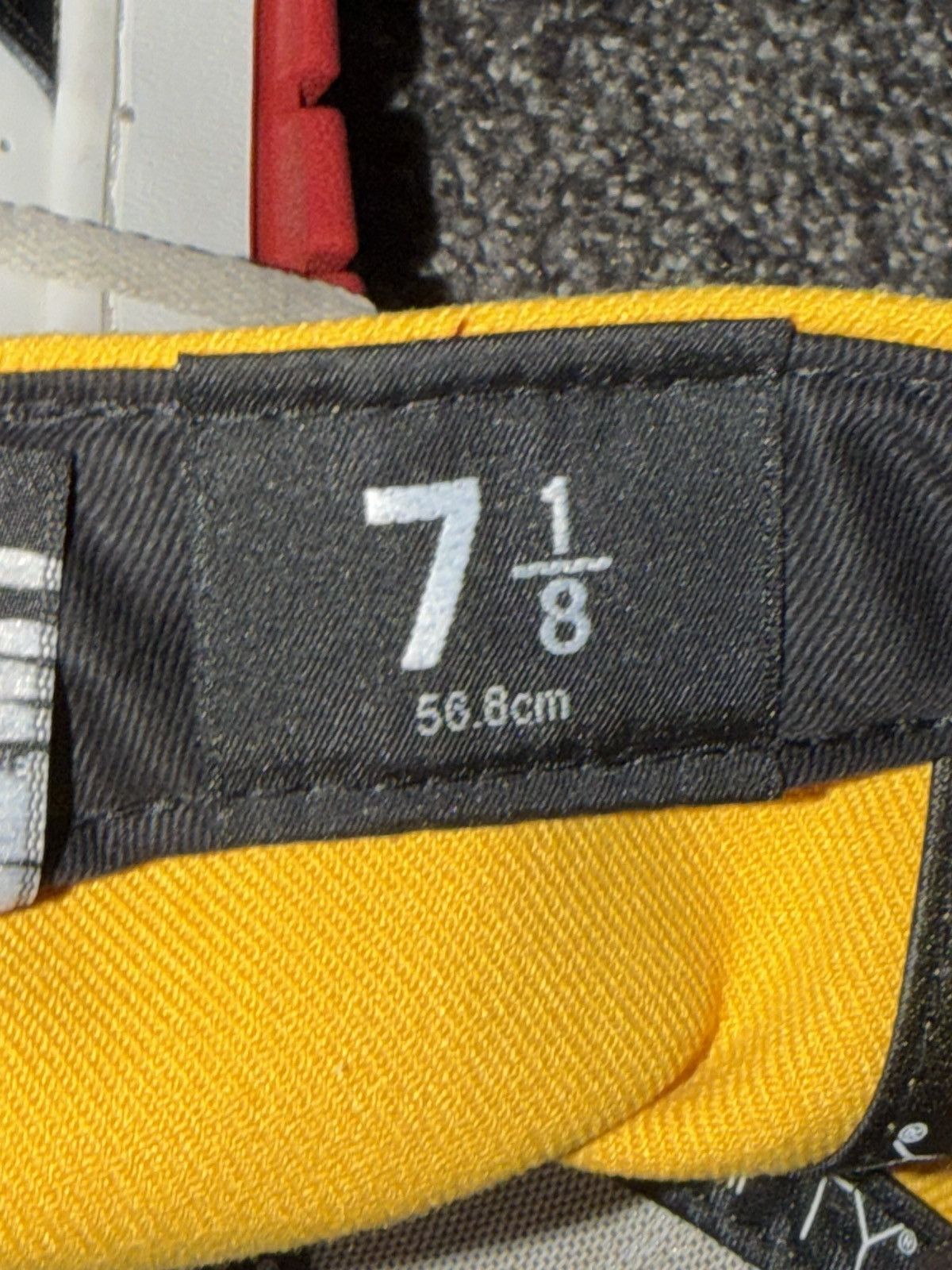 New Era New Era NFL Pittsburgh Steeler Hat Men’s Size 7,1/8 Used PO Size ONE SIZE - 20 Thumbnail