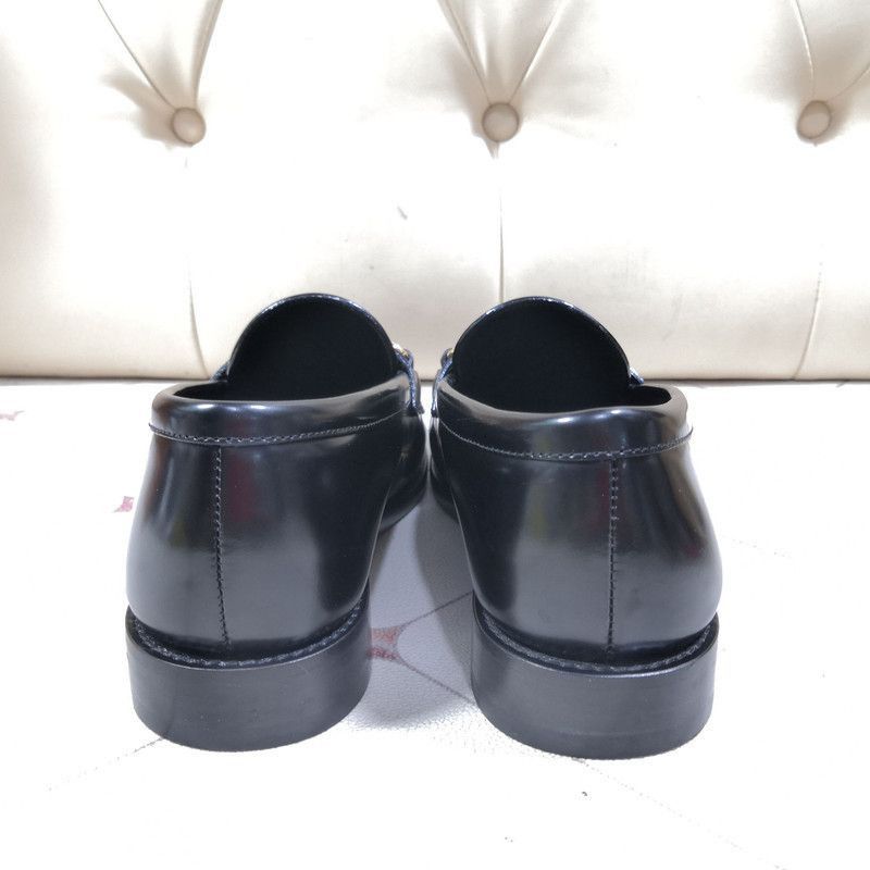 Louis Vuitton Louis Vuitton Black Leather Loafers for Women Size US 6 / IT 36 - 2 Thumbnail