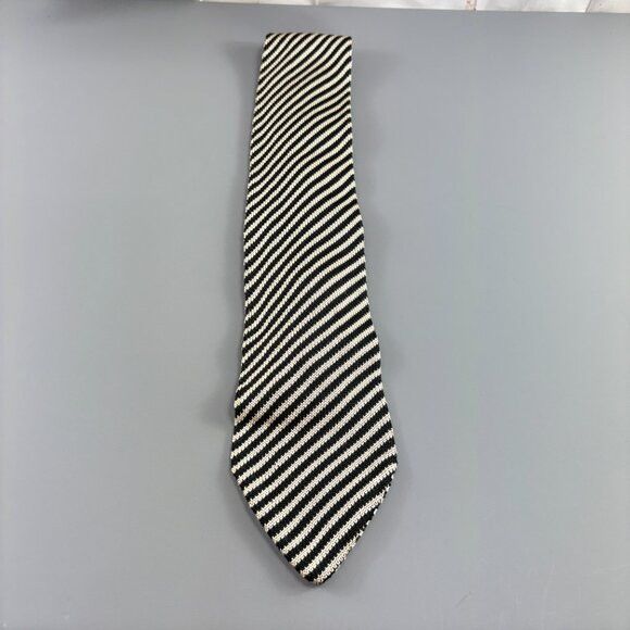 DAKS Daks White / Black Striped Men's Pointed Knit Tie Size ONE SIZE - 3 Thumbnail