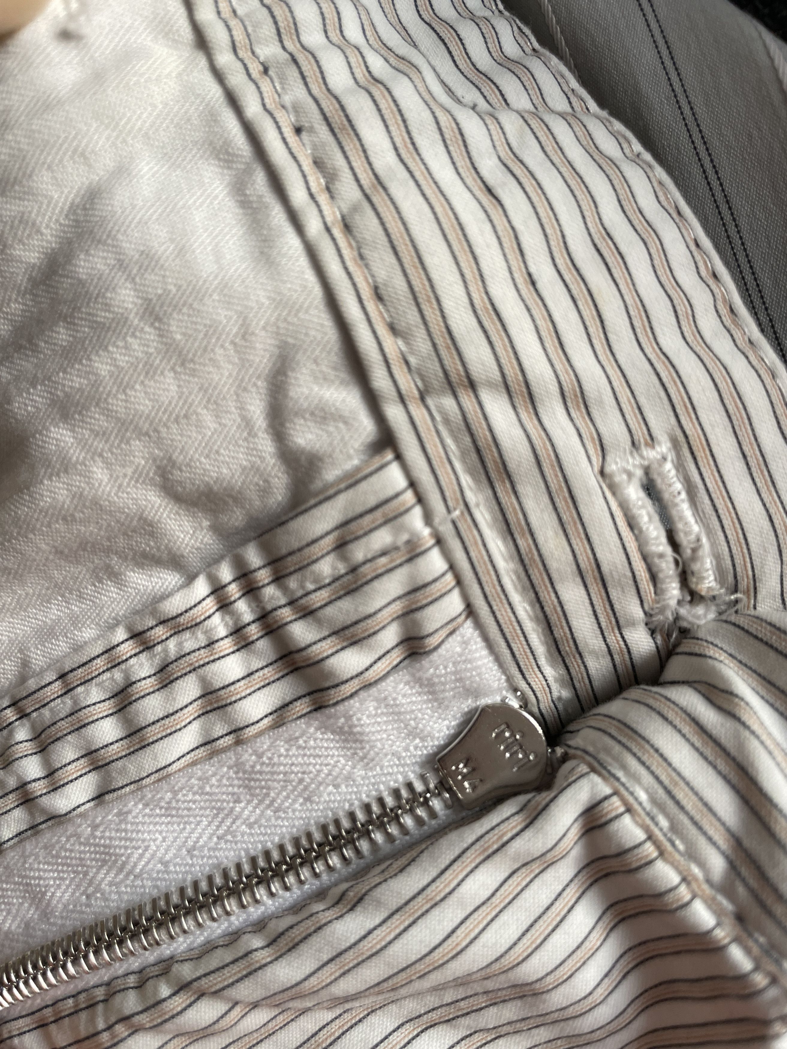 Prada Prada Luna Rossa Pants Size US 33 - 8 Thumbnail