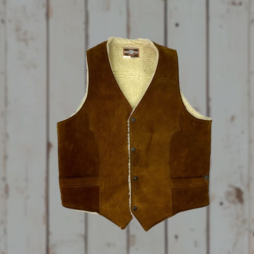 Vintage VINTAGE Pioneer Wear Vest Leather Sherpa Brown Size 44 Mens Regular Winter Cowboy Work Chore Size US S / EU 44-46 / 1 - 1 Thumbnail