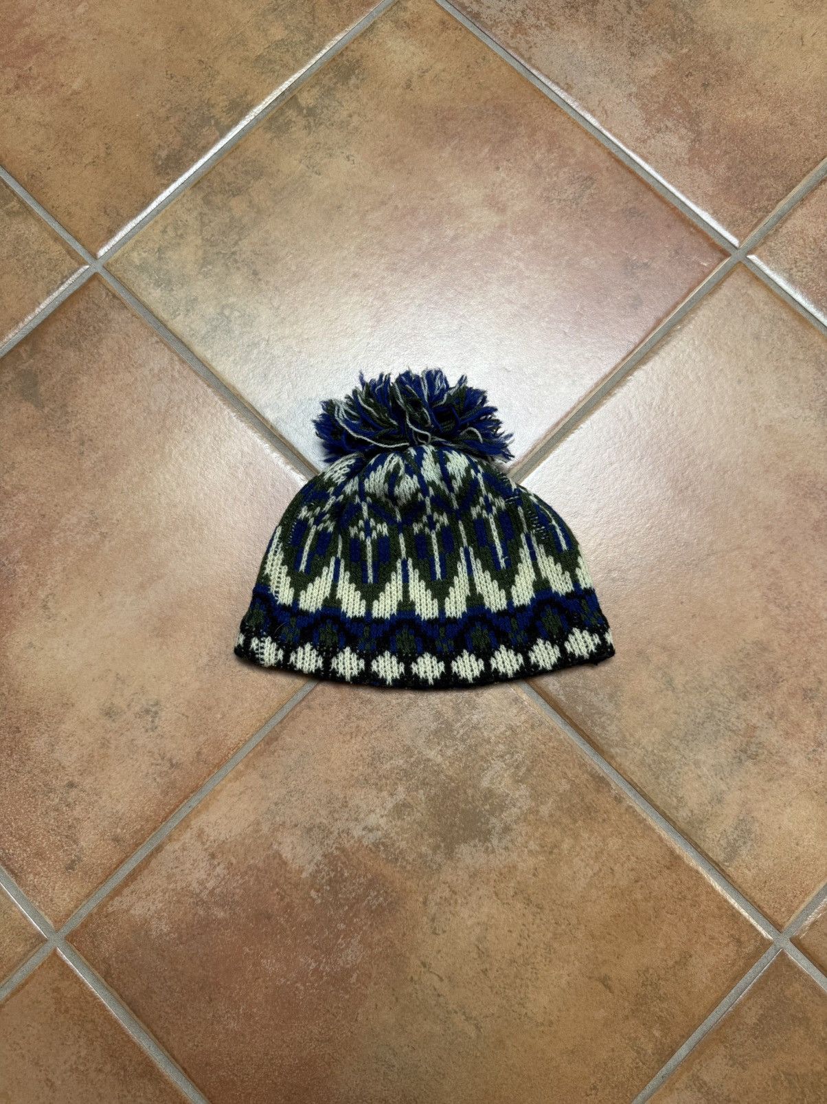 Vintage Vintage Hand Knit Beanie Size ONE SIZE - 1 Thumbnail
