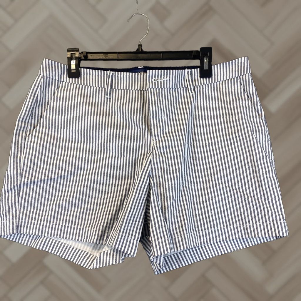 Old Navy VINTAGE Old Navy Womens Shorts Size 12 Chino Blue White Striped 34In Waist Size 34" / US 12 / IT 48 - 1 Thumbnail