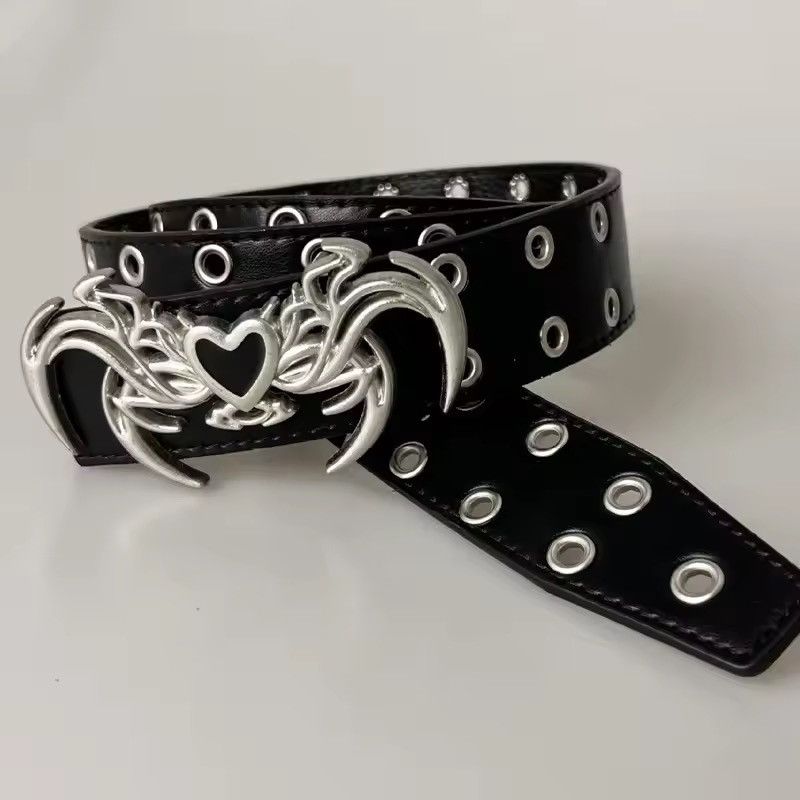 Leather Vintage Devil Wing Heart Pu Leather Studded Belt Size ONE SIZE - 4 Thumbnail