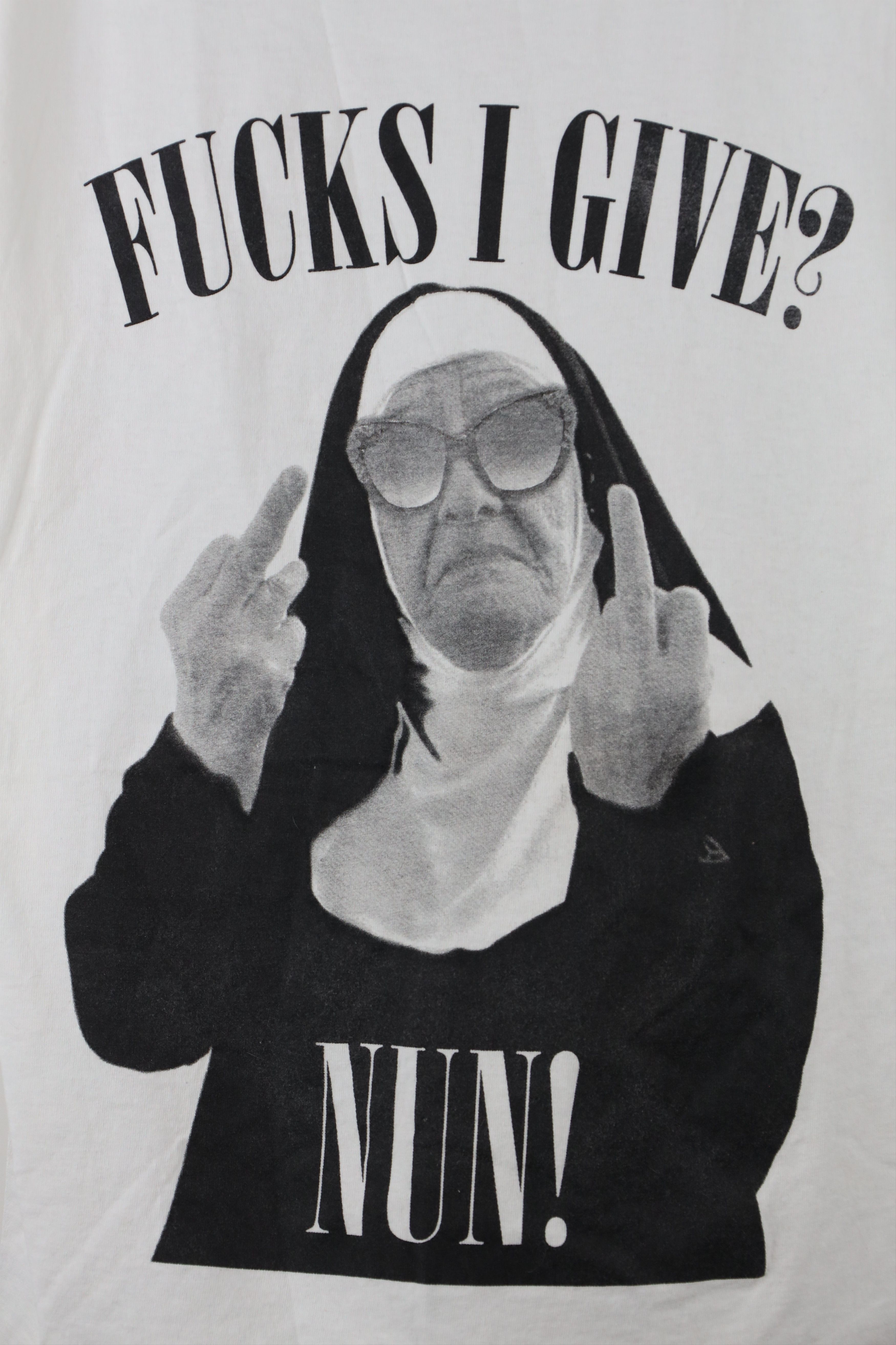 Vintage Streetwear F*cks I Give Nun Short Sleeve T-Shirt Cotton Size US L / EU 52-54 / 3 - 4 Thumbnail