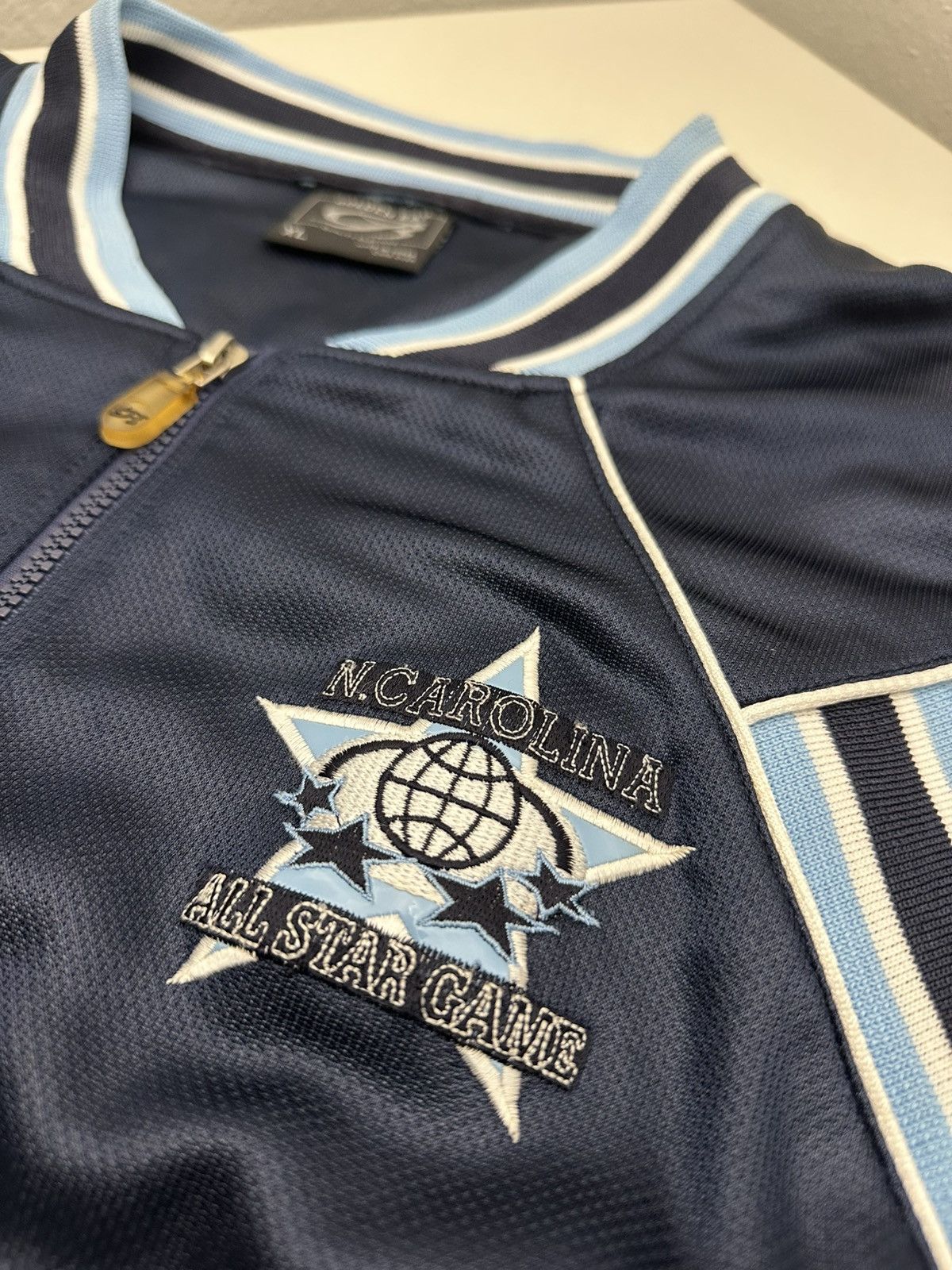 NCAA Vintage Y2K North Carolina 89 GoldenBay All Star game Jacket Size US XL / EU 56 / 4 - 8 Thumbnail