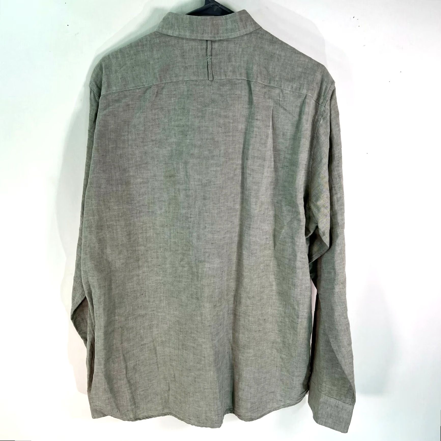 Banana Republic Banana Republic Mens Button-Up Gray Shirt Size Large 16-16 1/2 Regular Fit Long Sleeve Cotton Blend Casual Formal Shirt Mens Size US L / EU 52-54 / 3 - 2 Thumbnail