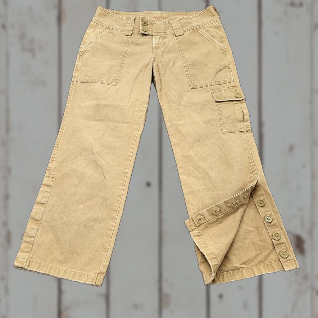 Abercrombie & Fitch Abercrombie & Fitch Cargo Pants Womens Size 2 Brown Canvas Capri Straight Relax Size 26" / US 2 / IT 38 - 1 Thumbnail