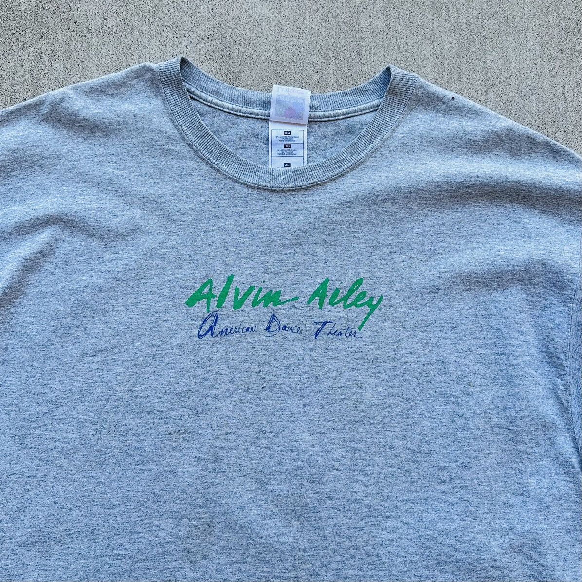 Fruit Of The Loom Vintage Alvin Alley American Dance Theatre T Shirt Local Size US XL / EU 56 / 4 - 3 Thumbnail