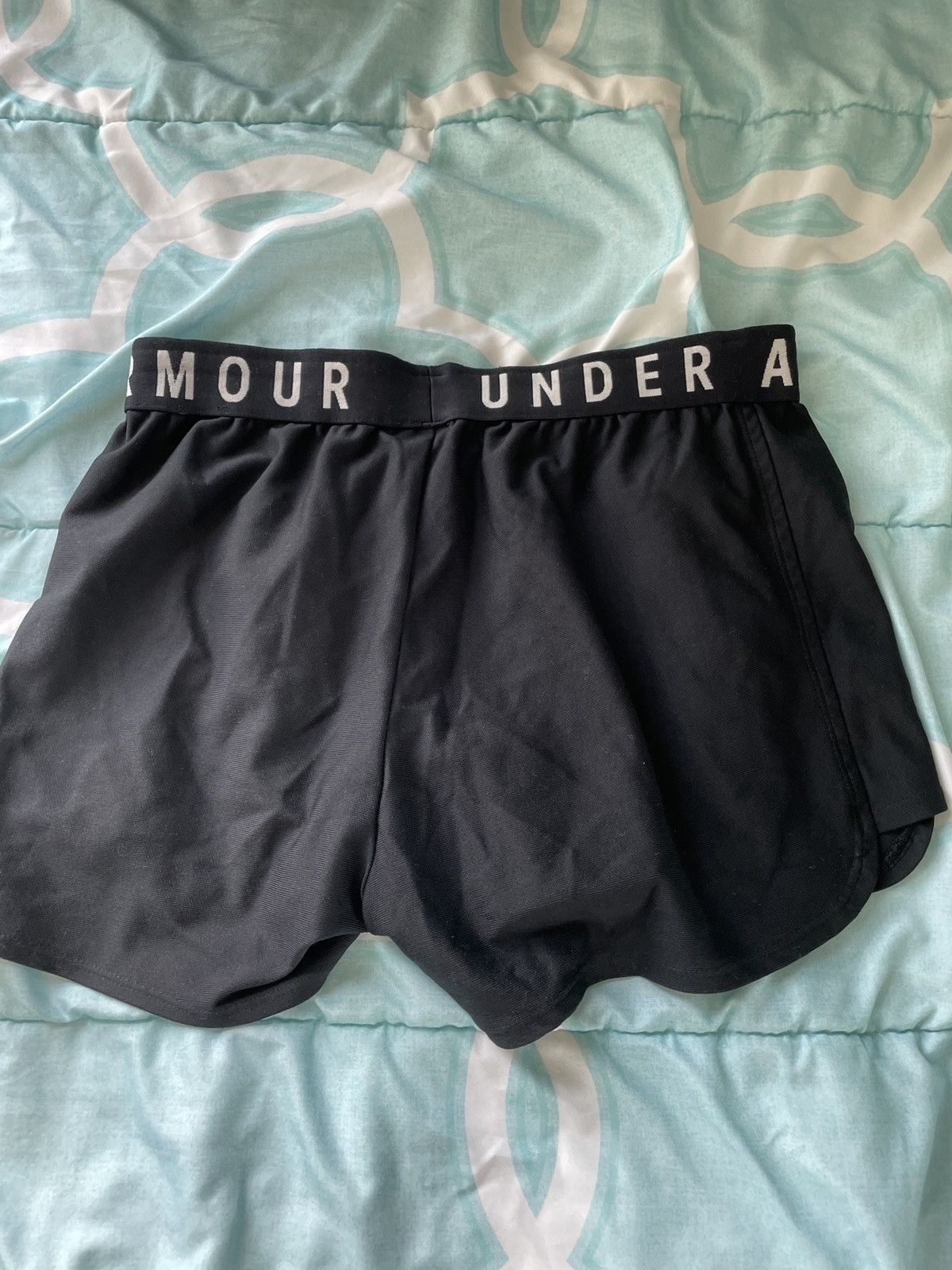 Under Armour UA Athletic Shorts Size 27" / US 4 / IT 40 - 3 Thumbnail