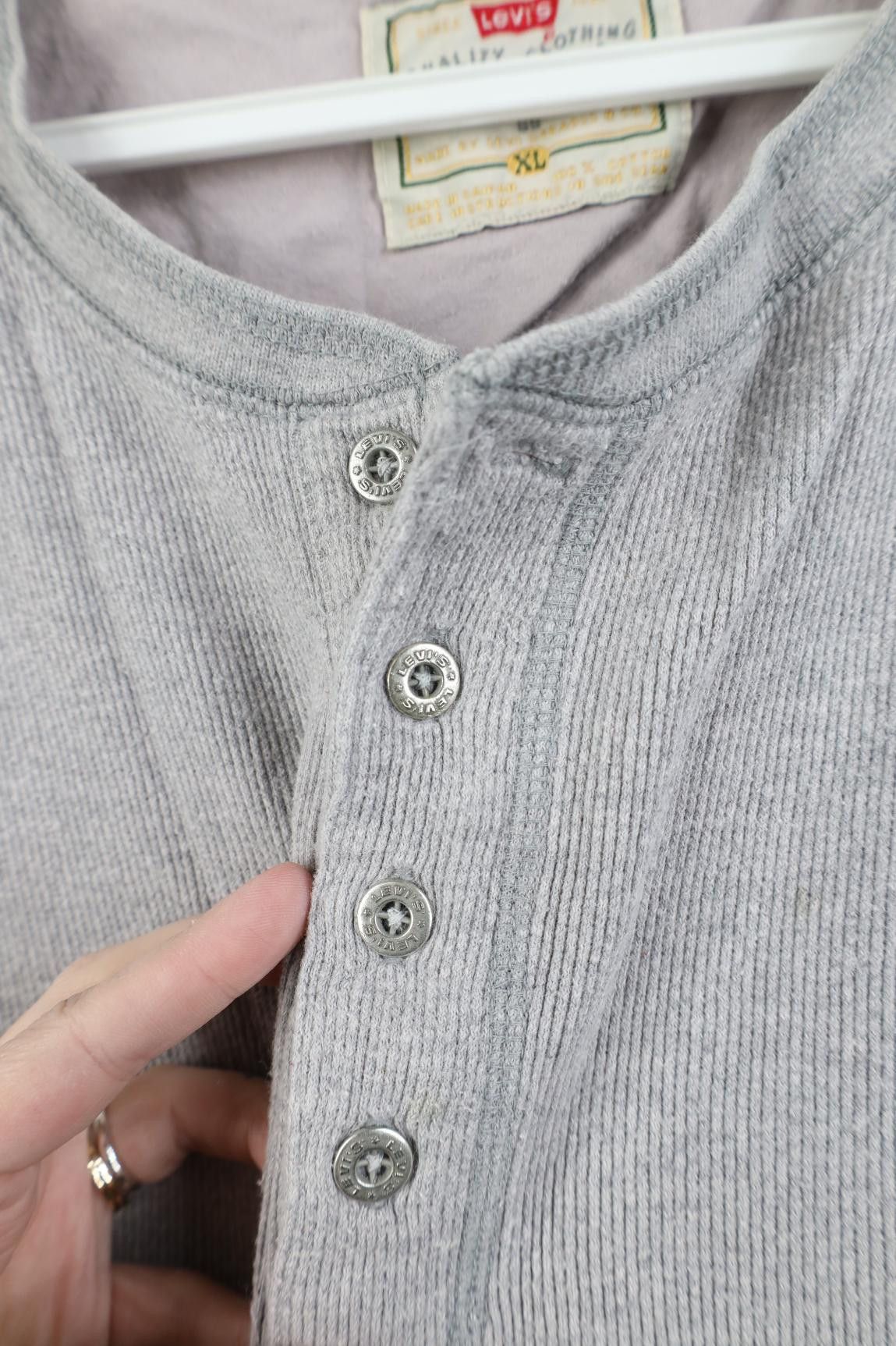 Levi's Vintage 90s Levis Knit Short Sleeve Henley T-Shirt Gray Size US XL / EU 56 / 4 - 7 Thumbnail