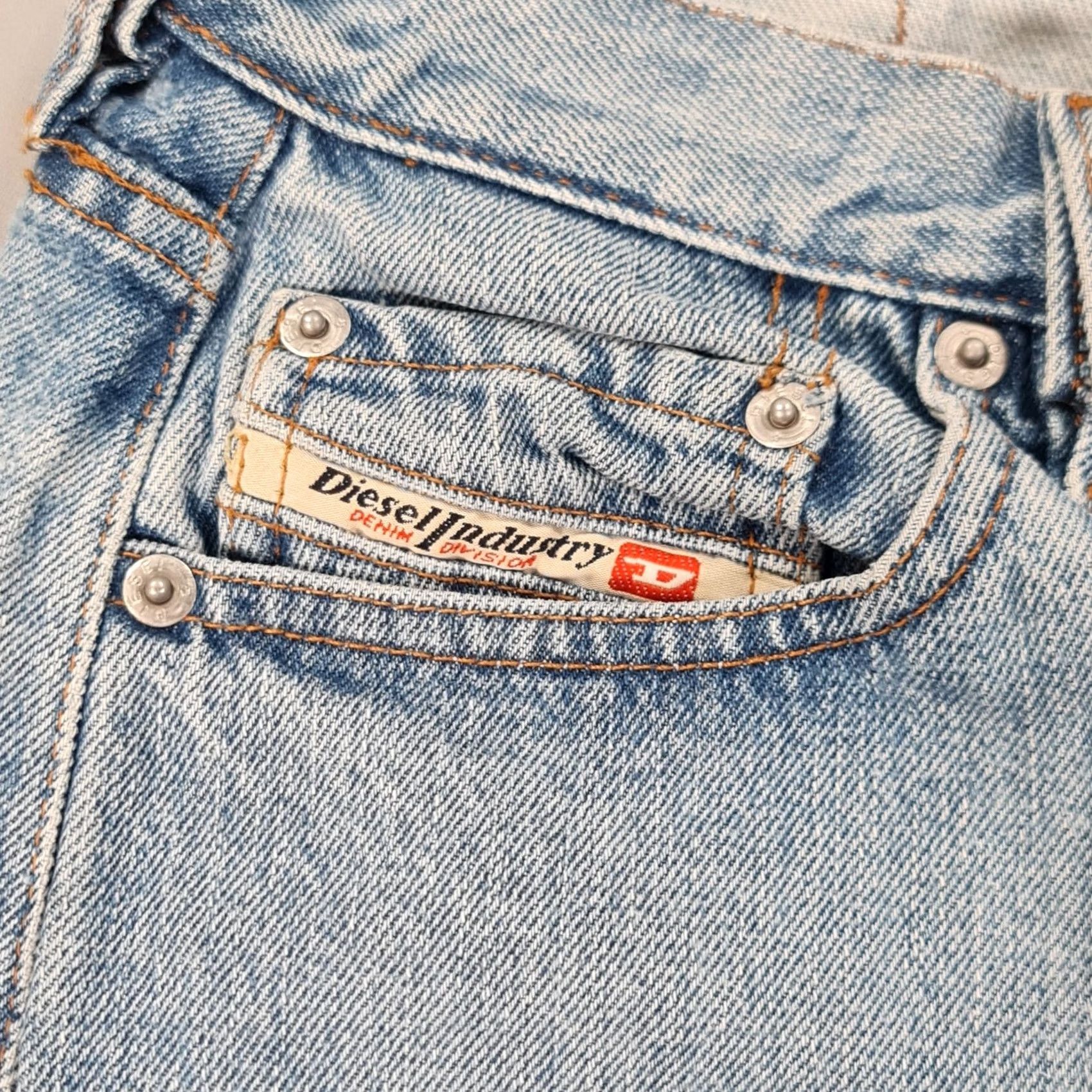 Diesel Diesel Jeans Blue W30 L32 Slim Fit Straight Leg Denim 100% Cotton Italy Womens Jeans Featured 5-Pocket Design Mens? No Size 30" / US 8 / IT 44 - 4 Thumbnail