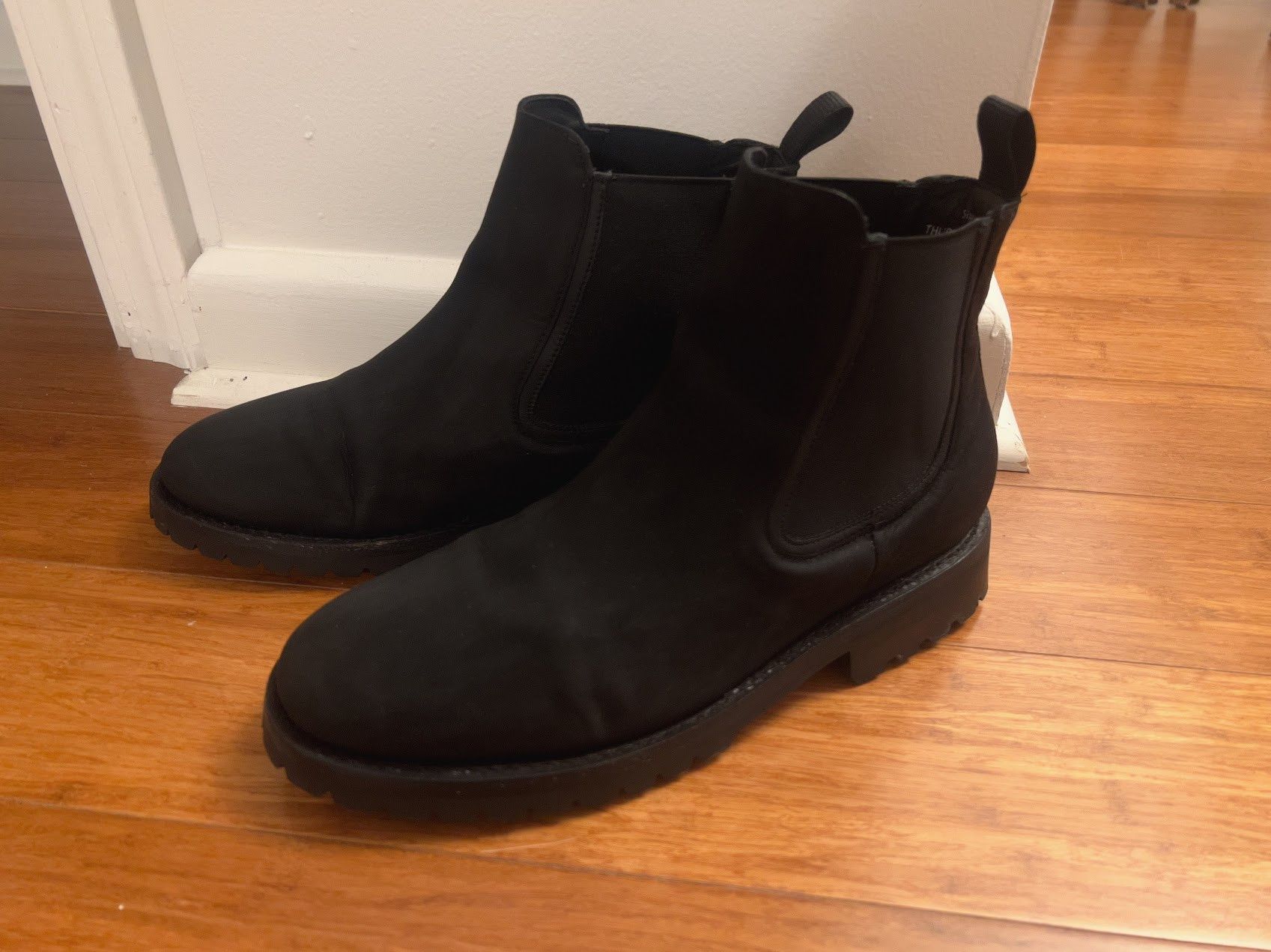 Thursday Legend Chelsea Boot (LIKE NEW)