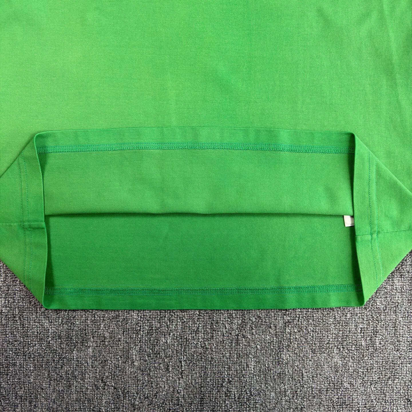 Louis Vuitton LV Embossed Logo Green Short Sleeve M Near New Size US M / EU 48-50 / 2 - 7 Thumbnail