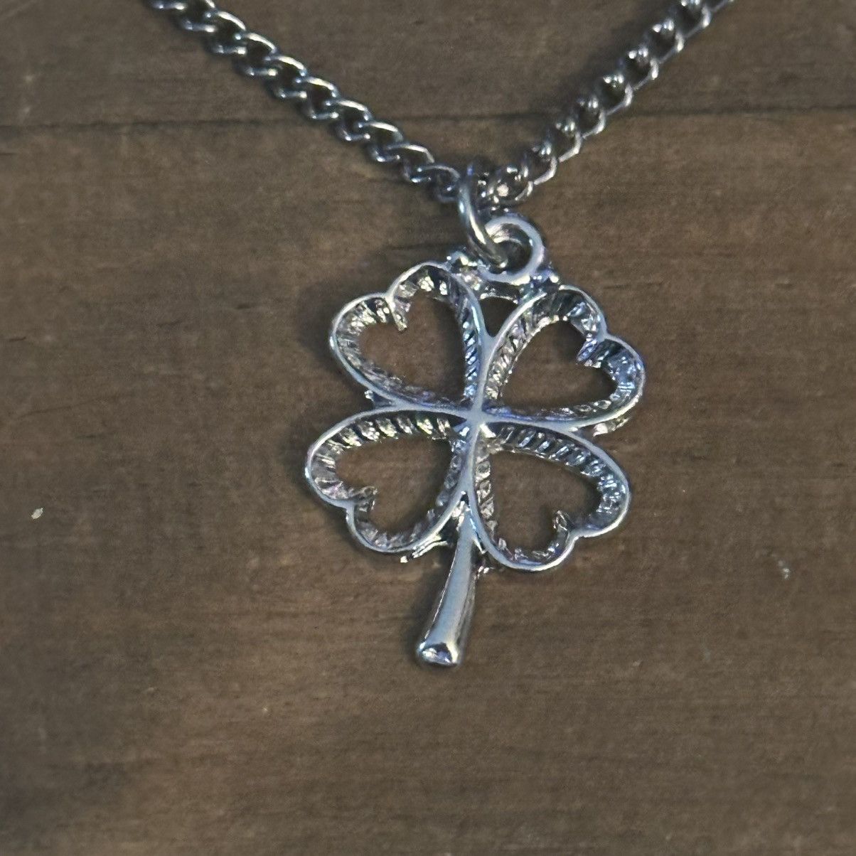 Vintage Vintage silver tone 4 leaf clover pendant necklace Size ONE SIZE - 3 Thumbnail