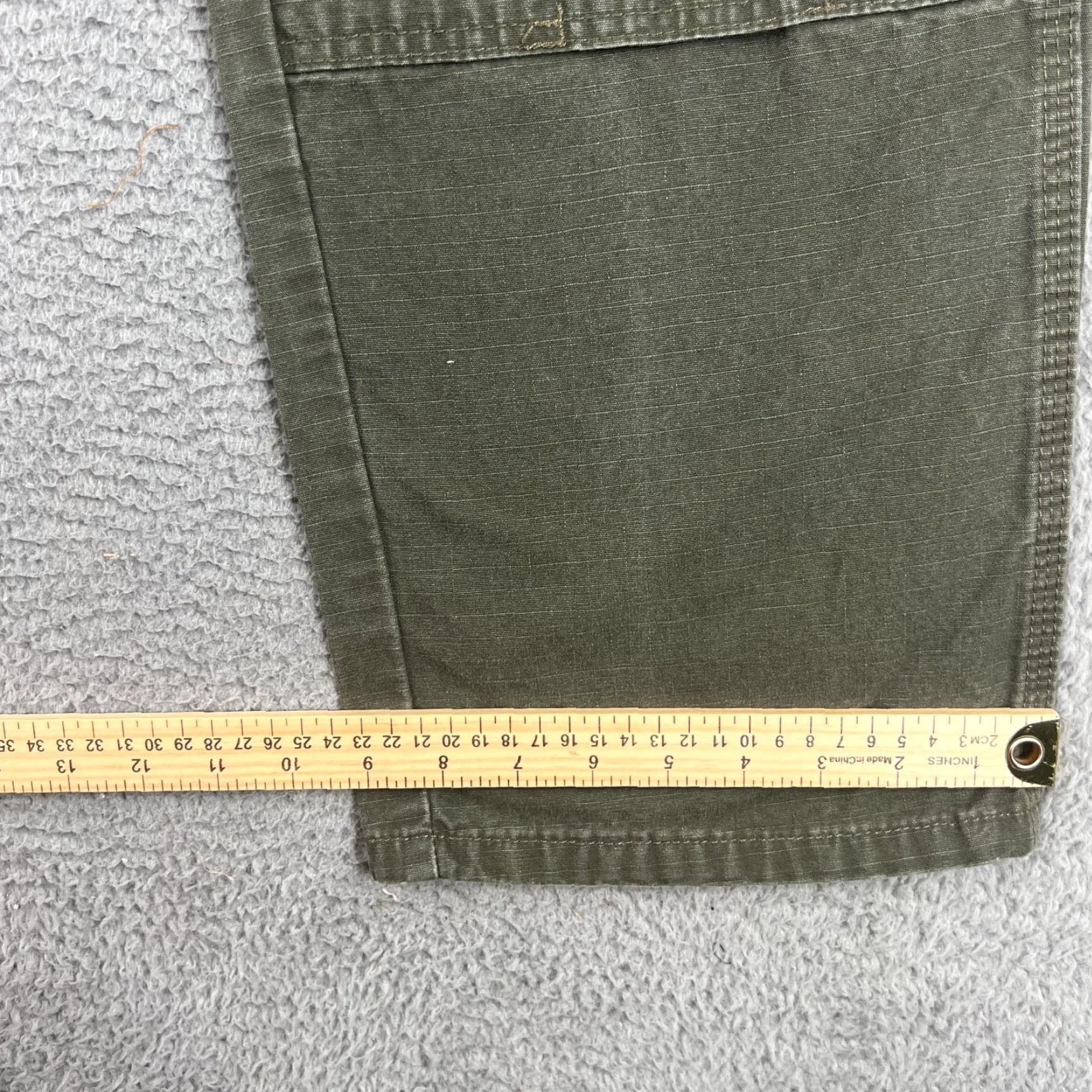 Wrangler VINTAGE Wrangler RIGGS Workwear Cargo Pants Pants 36 Regular Green 36x32 Distressed Mens Wrangler Riggs Workwear 90s Outdoor Workwear Size US 36 / EU 52 - 2 Thumbnail