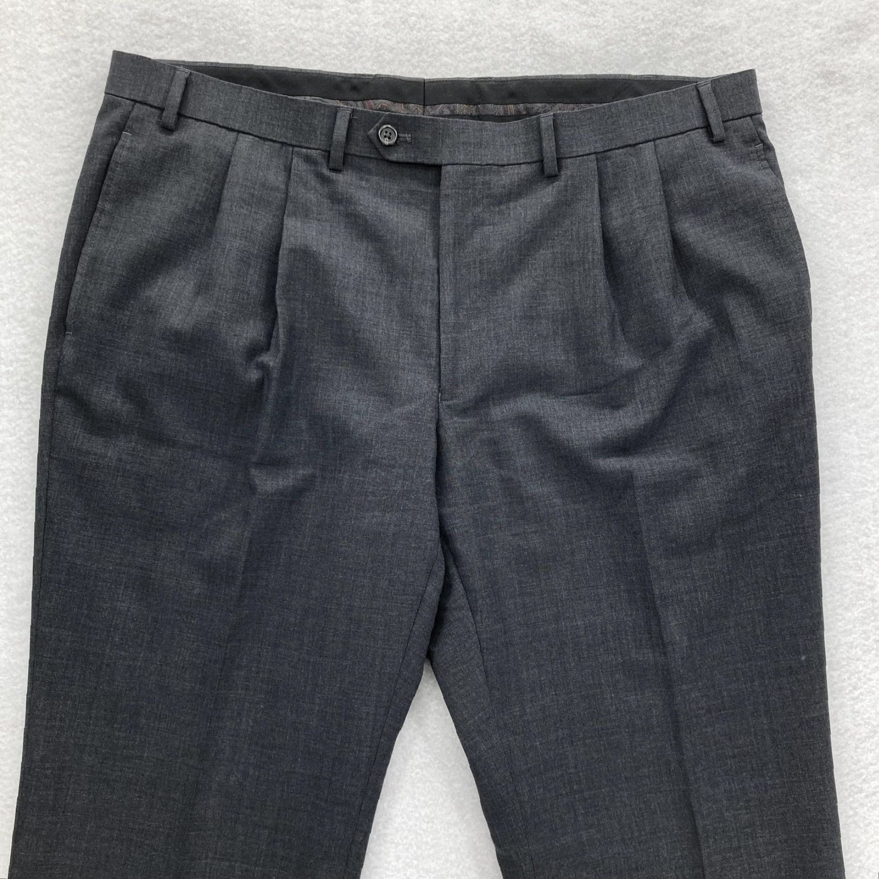 Ralph Lauren Lauren Ralph Lauren Pants Mens 40x30 Gray Wool Pleated Cuffed Total Comfort Shirt? Size US 40 / EU 56 - 2 Thumbnail