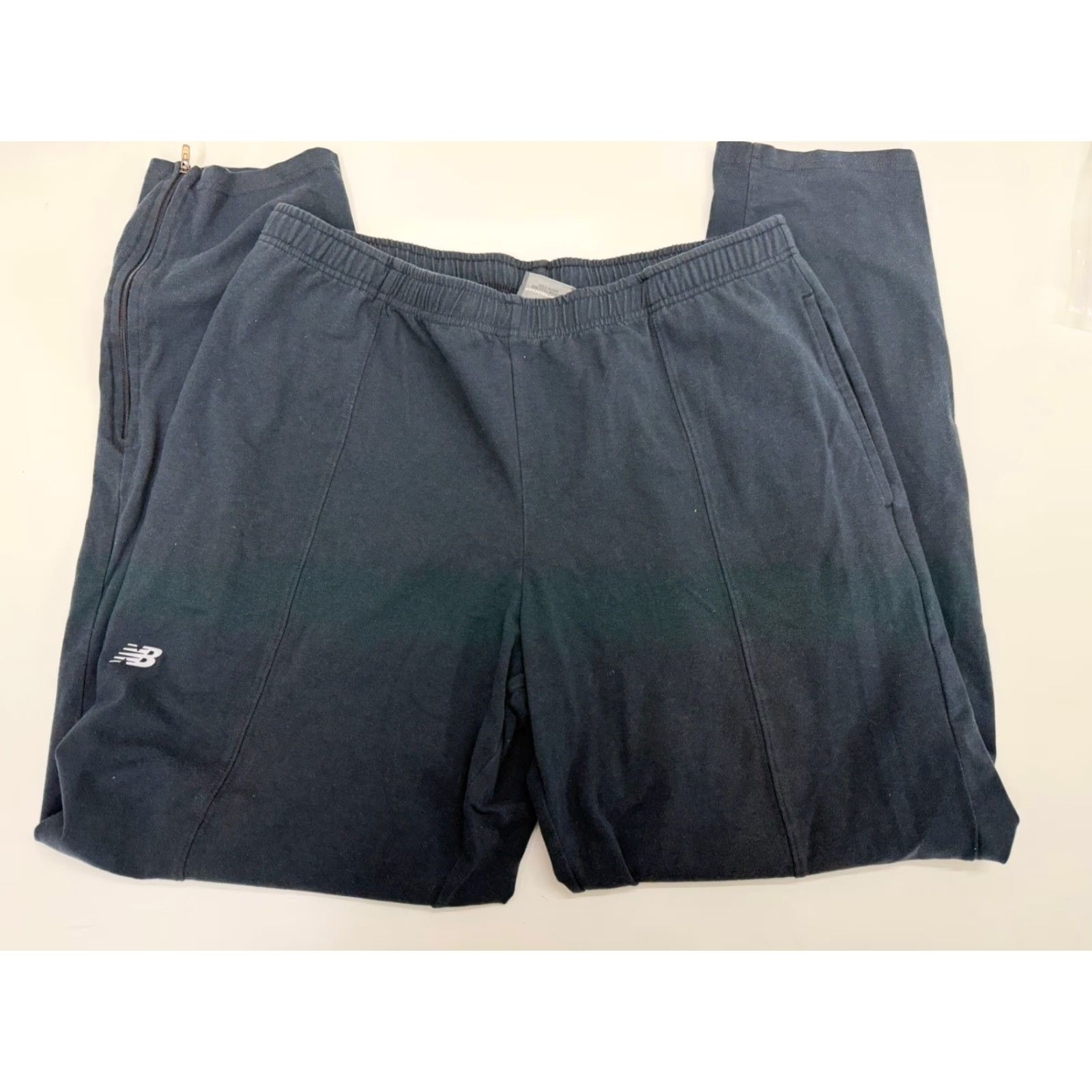 New Balance New Balance Mens Sweatpants Size Large Black Pull On Zipper Hem Size US 33 - 2 Thumbnail