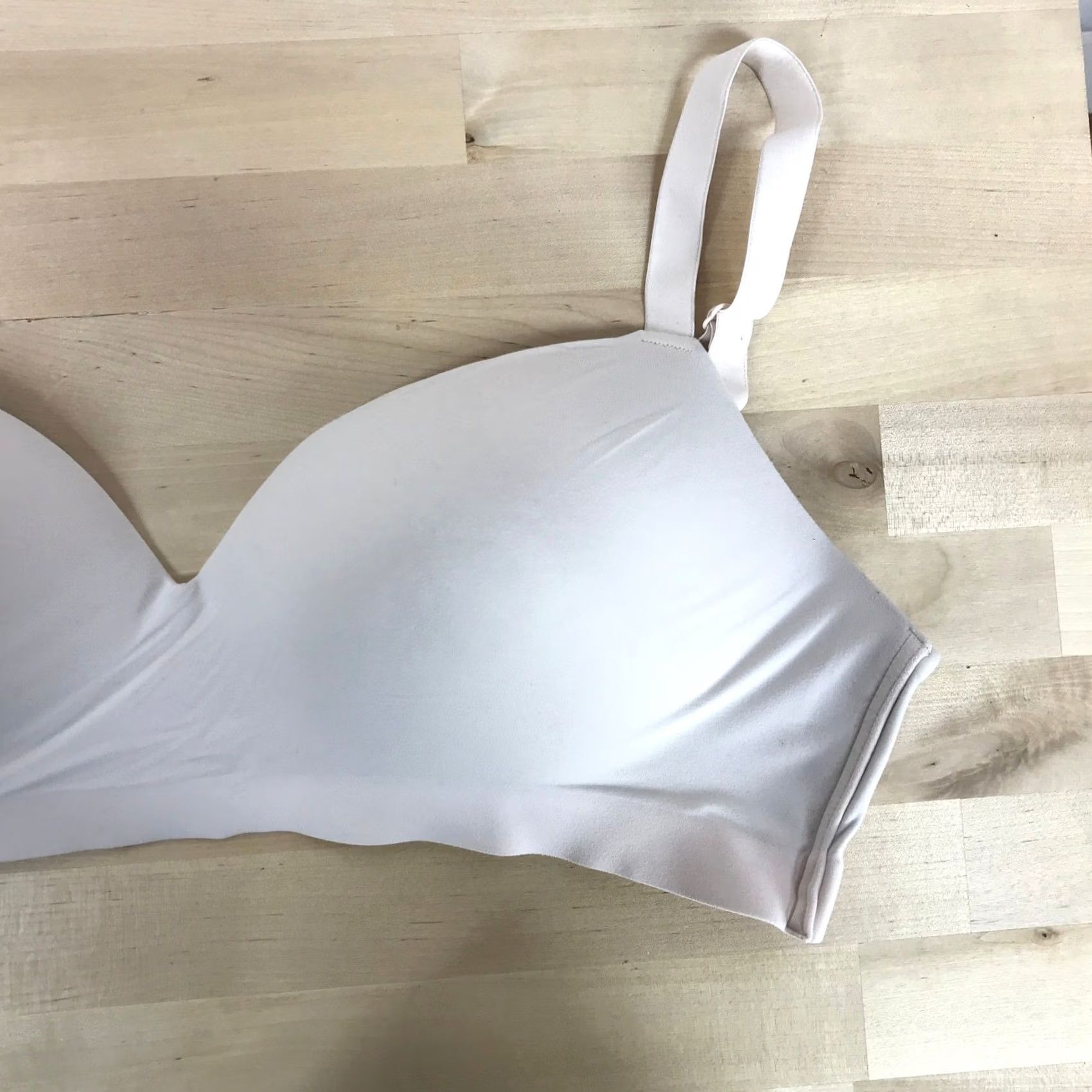 Vintage Soma Enbliss Wireless Bra White Seamless Comfort Padded 42C 570148560 Size ONE SIZE - 3 Thumbnail