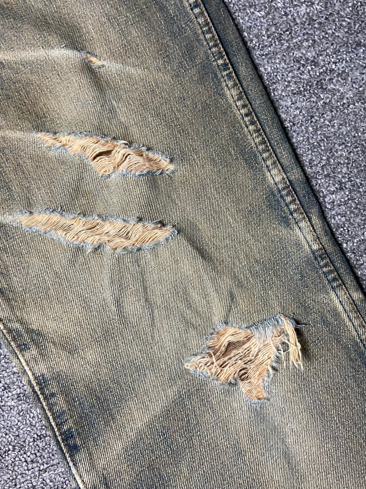 Wrangler Vintage Wrangler 1904 Distressed Ripped Jeans (164) Size US 33 - 15 Thumbnail