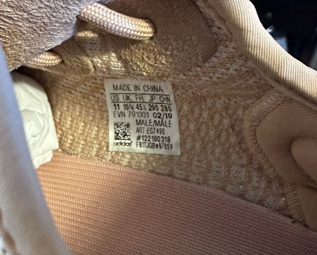 Adidas Yeezy 350 V2 Clay Size US 11 / EU 44 - 10 Thumbnail
