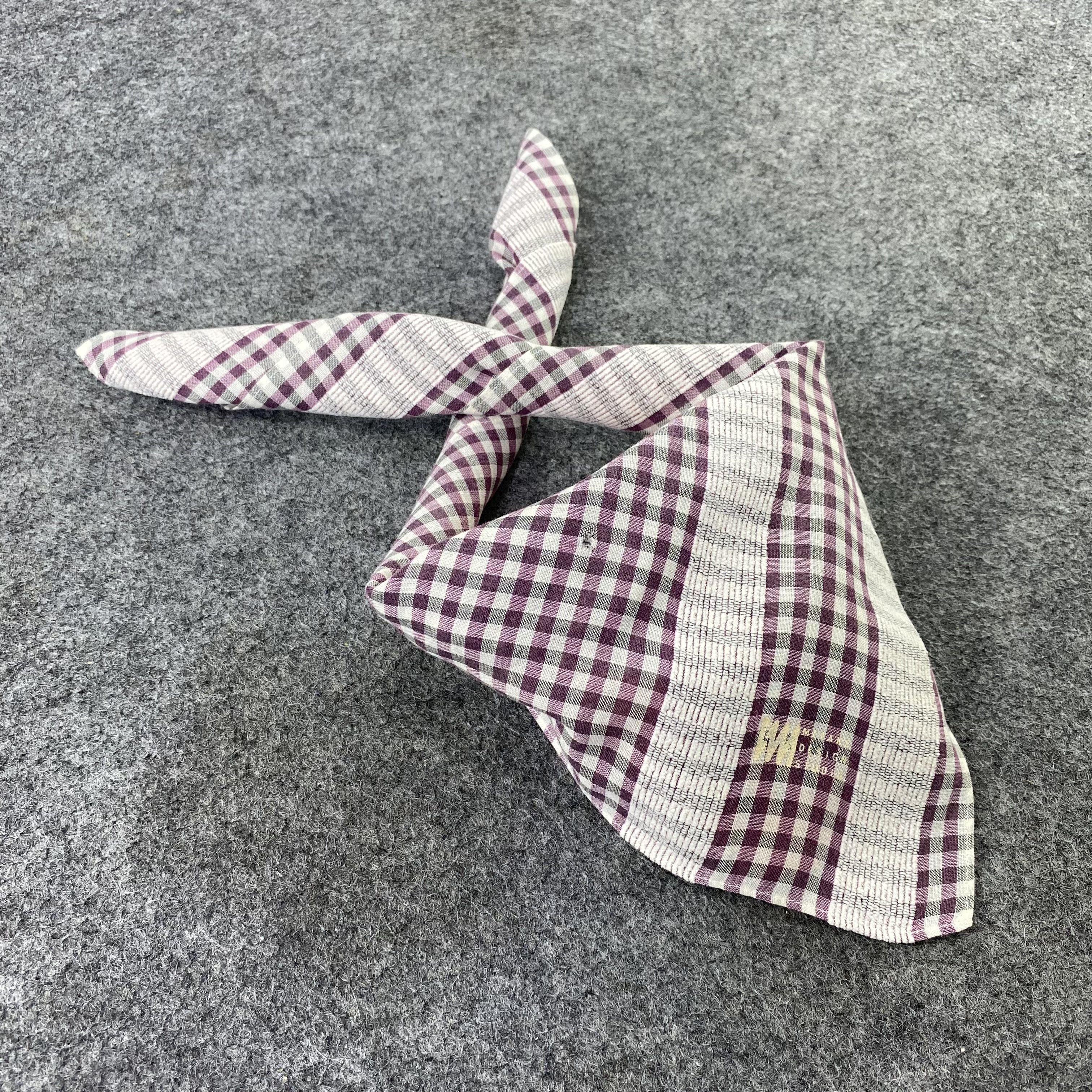 Issey Miyake × Japanese Brand Issey Miyake Handkerchief / Bandana / Neckerchief-B693 Size ONE SIZE - 1 Thumbnail