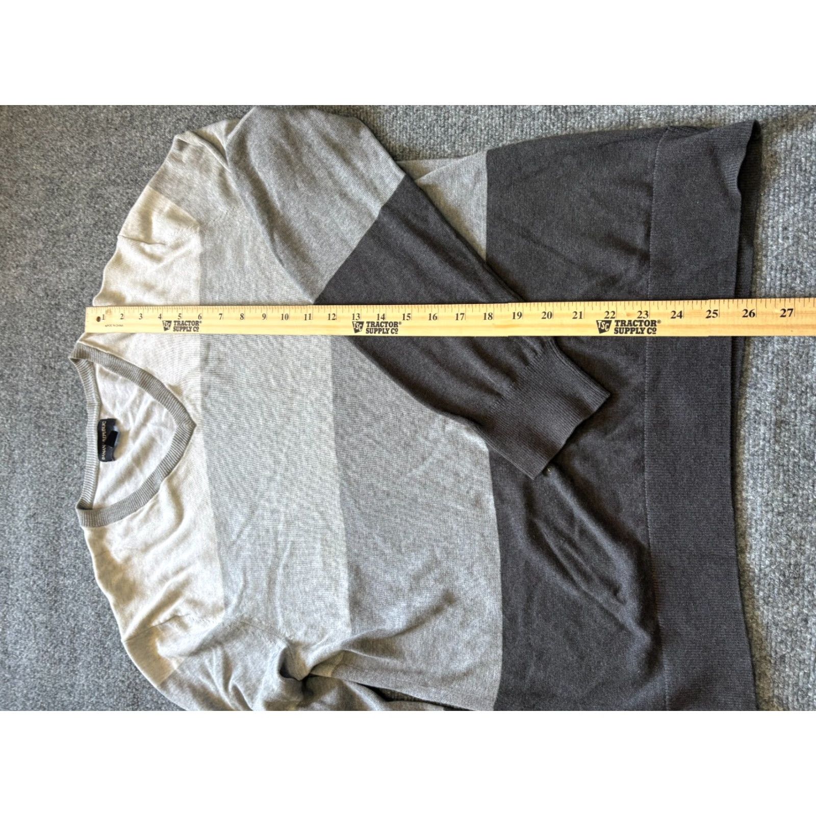 Banana Republic Banana Republic Sweater Mens M Gray Long Sleeve Pullover Cotton Knit Regular Pull Over Size US M / EU 48-50 / 2 - 3 Thumbnail