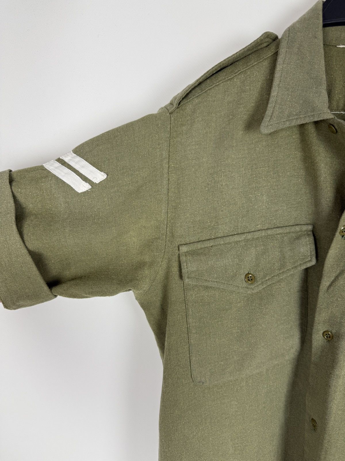 Vintage 50s 60s Vintage British Army Green Wool Short Sleeve Shirt Size US M / EU 48-50 / 2 - 5 Thumbnail