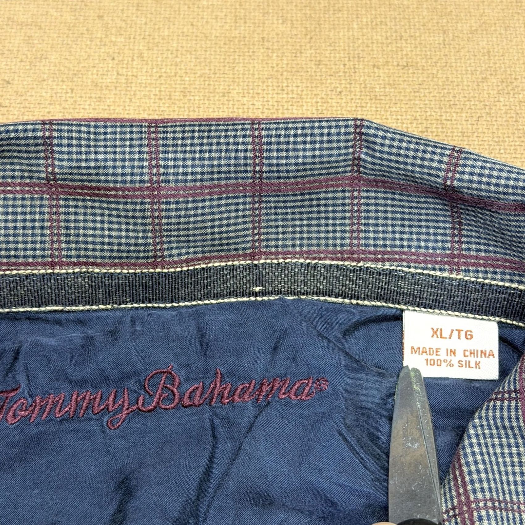 Tommy Bahama Tommy Bahama Shirt Mens XL Blue Plaid Long Sleeve Silk Button-Up Casual Pocket Button-Front Shirt Size US XL / EU 56 / 4 - 7 Thumbnail